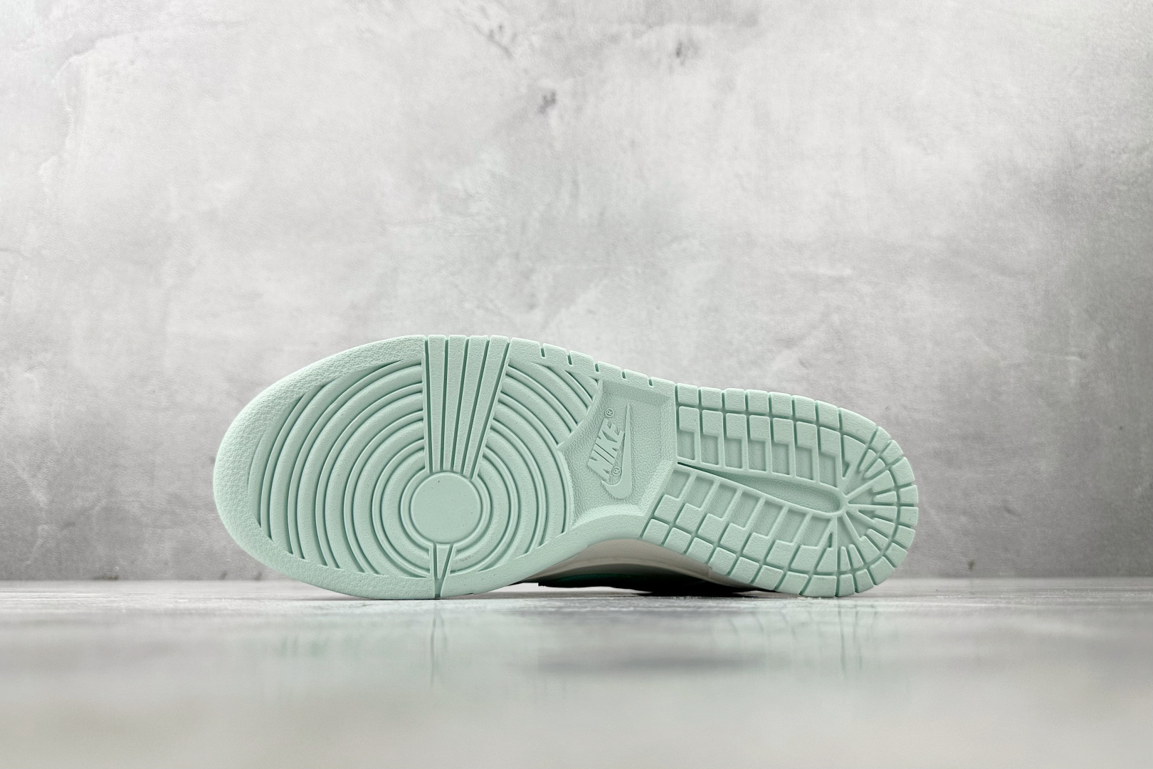 图片[4]-YC特价【定制球鞋】Nike Dunk 薄荷曼波 米白绿 货号：WC0212 017 尺码：35.5 36 36.5 37 38.5 39 40-选品中心