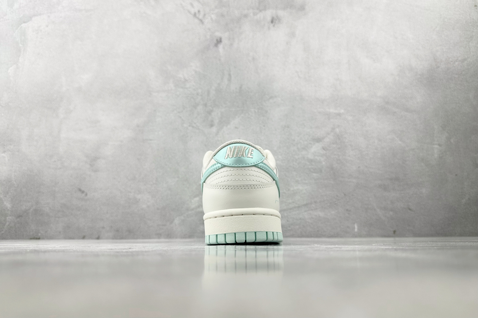 图片[9]-YC特价【定制球鞋】Nike Dunk 薄荷曼波 米白绿 货号：WC0212 017 尺码：35.5 36 36.5 37 38.5 39 40-选品中心