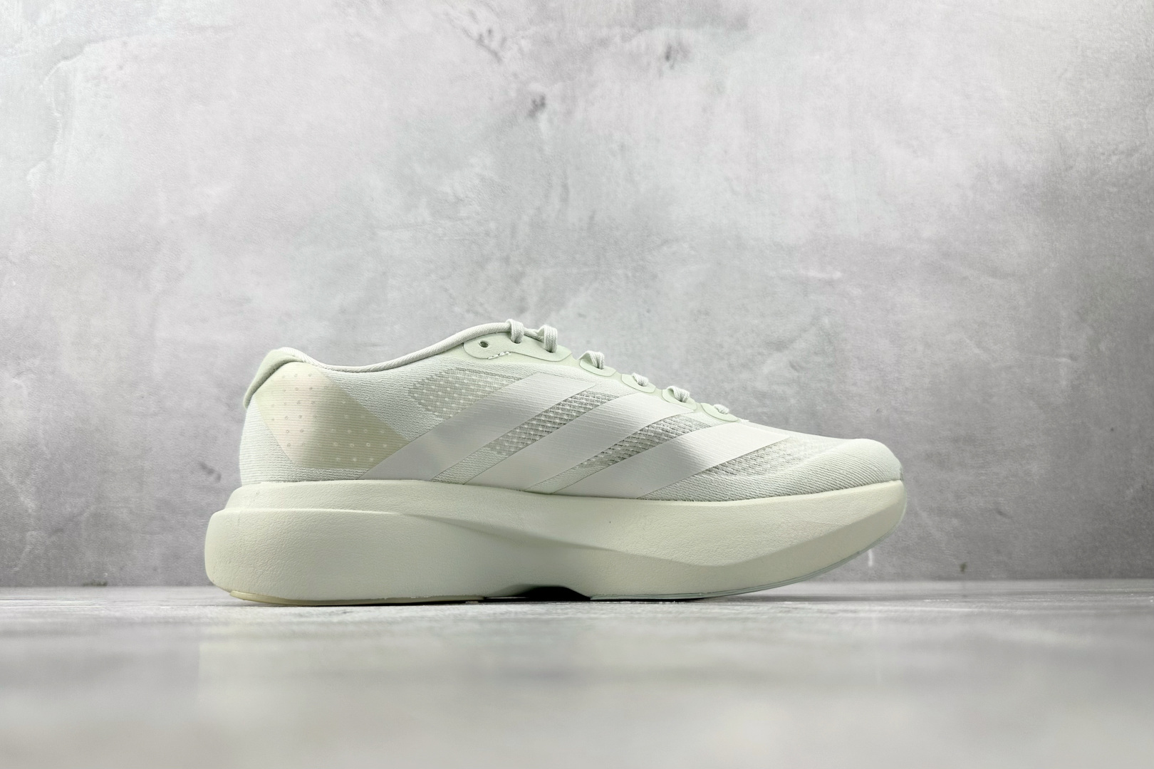 全新工厂开发 adidas Adizero Evo SL 灰银色 JR3418