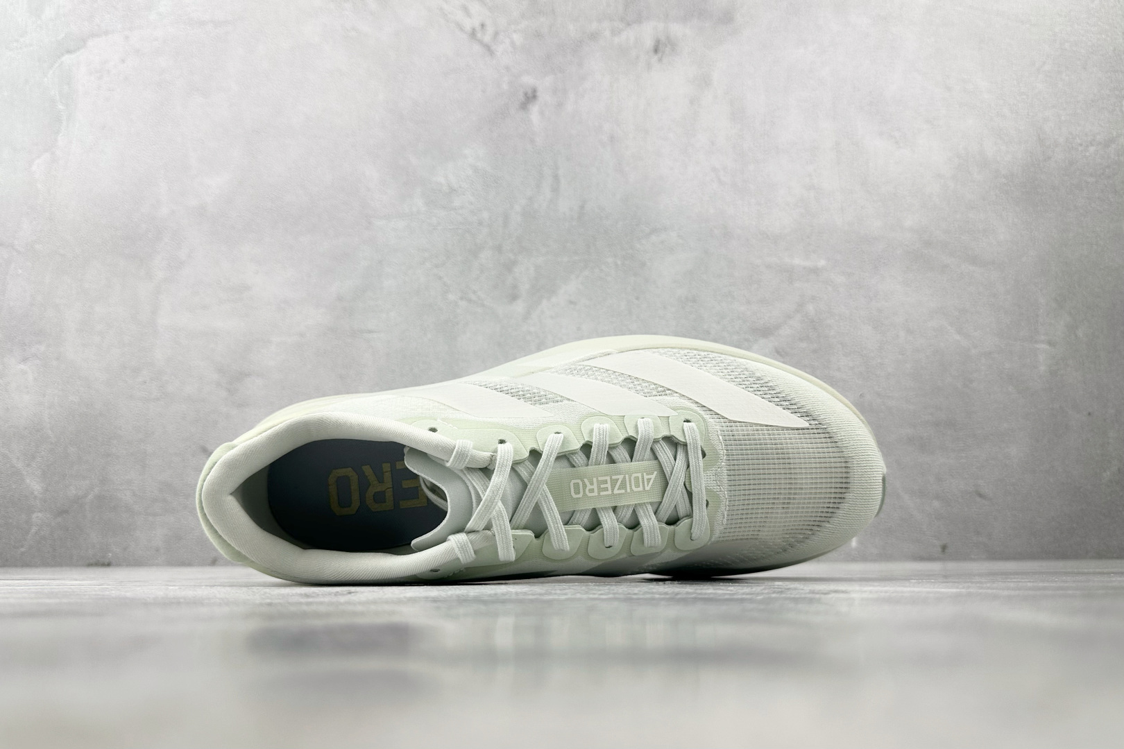 全新工厂开发 adidas Adizero Evo SL 灰银色 JR3418