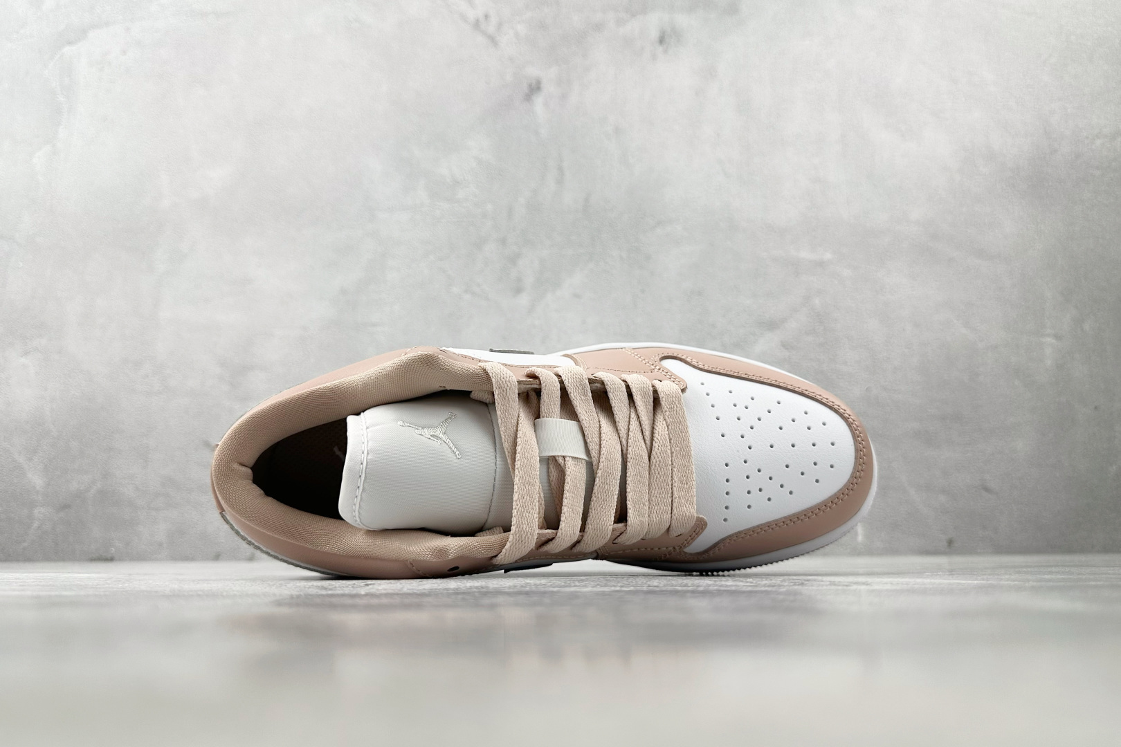 Jordan Air Jordan 1 Low 粉白 DC0774-120