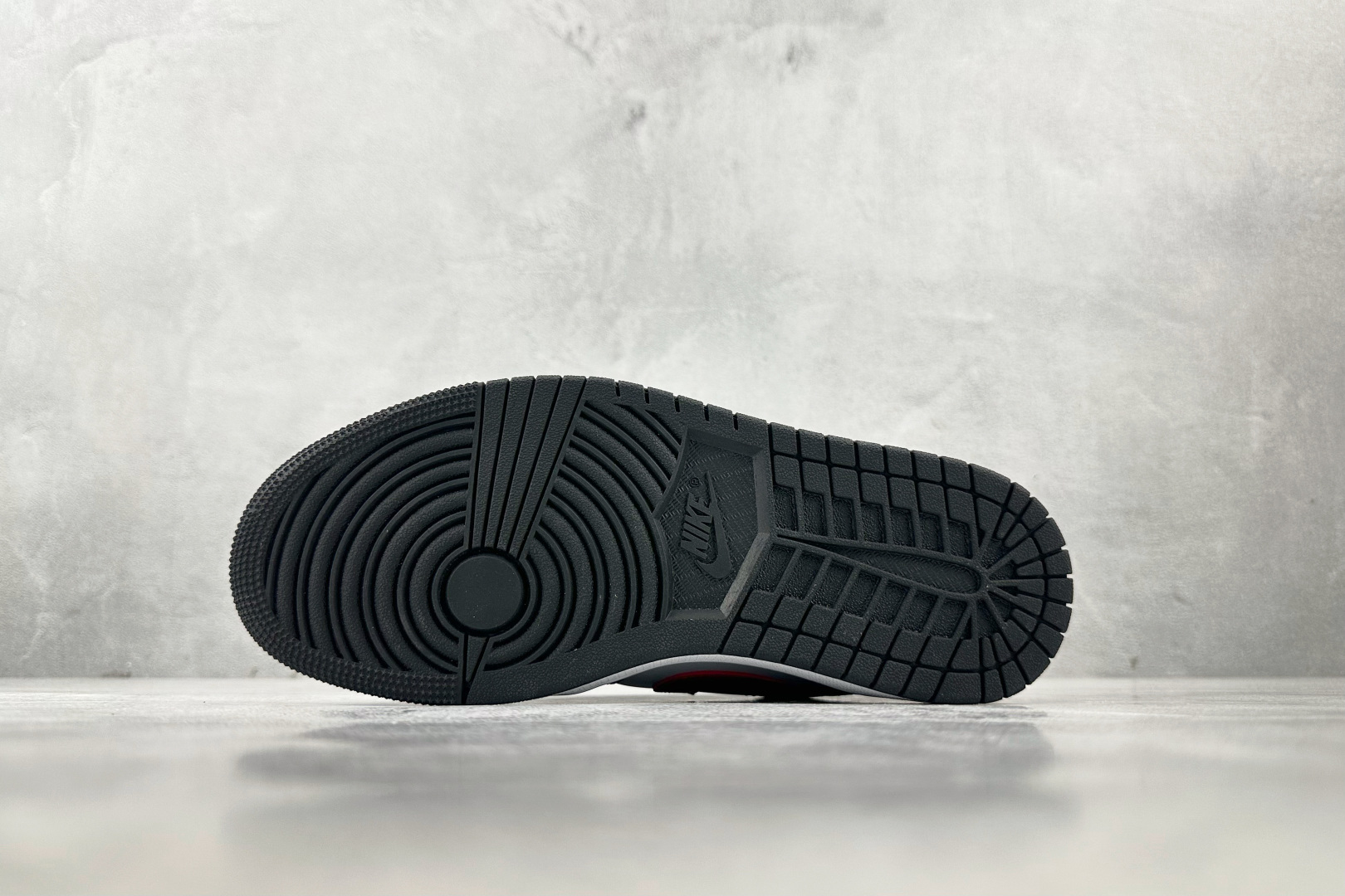 Jordan Air Jordan 1 Low 黑红 DC0774-062