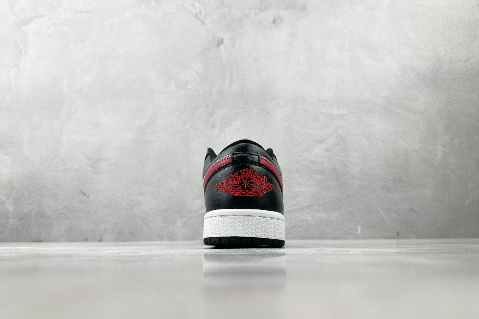 Jordan Air Jordan 1 Low 黑红 DC0774-062