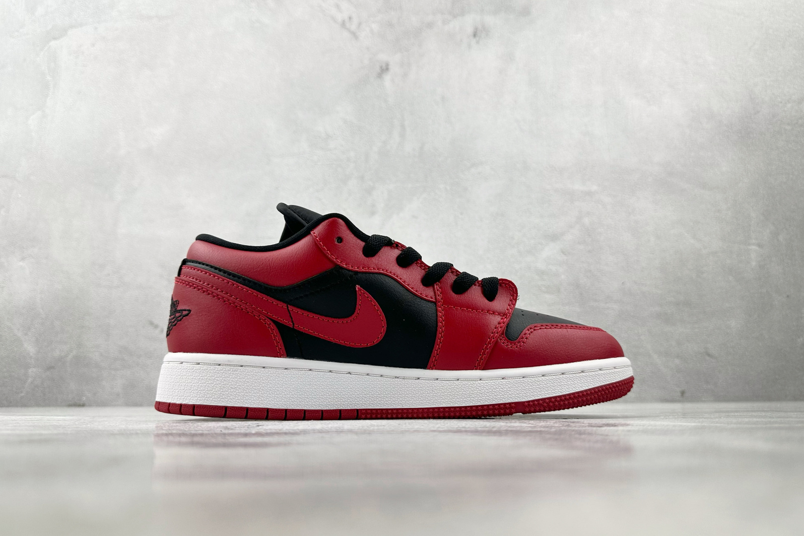 Jordan Air Jordan 1 Low 黑红 553560-606