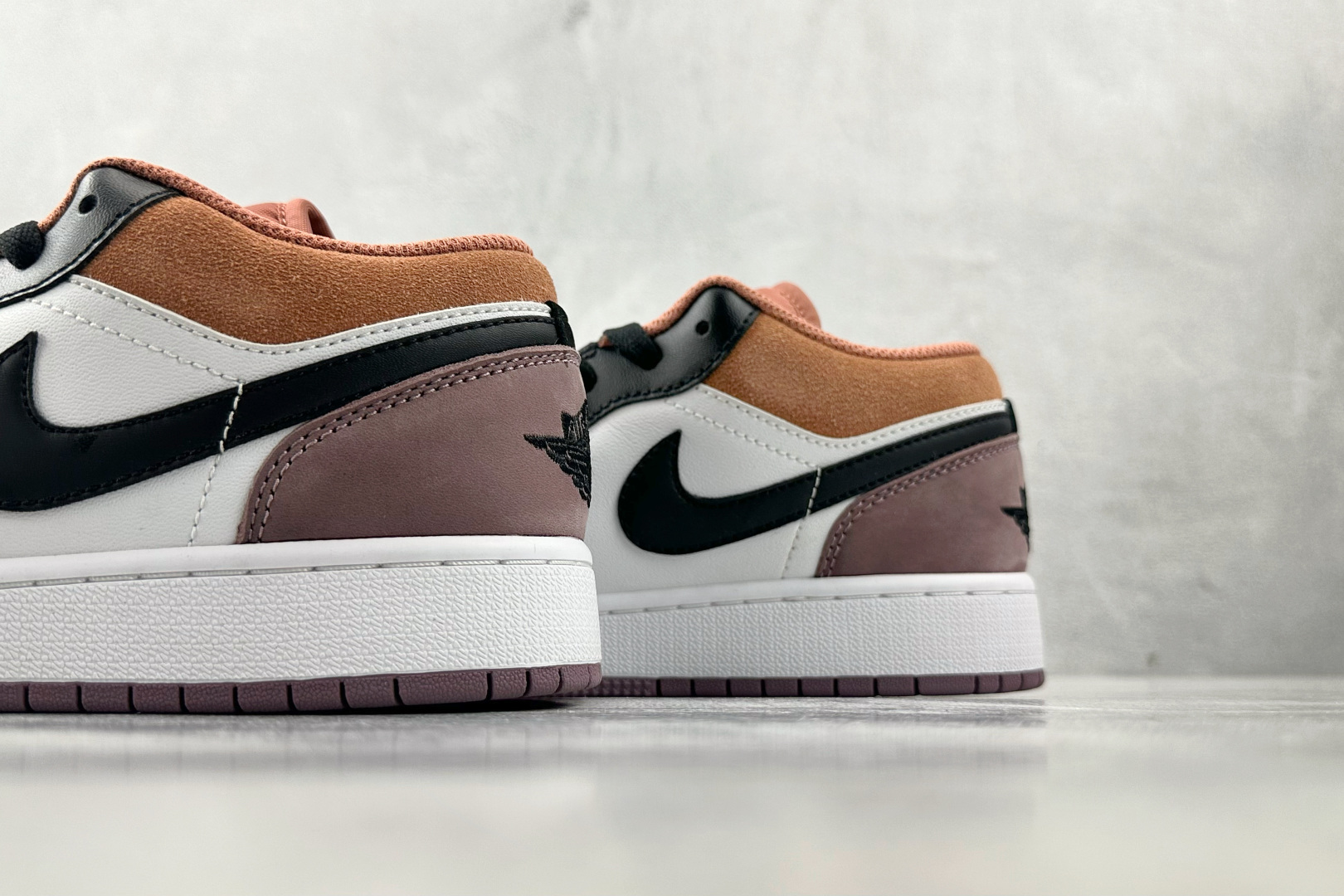 Jordan Air Jordan 1 Low 白褐紫 FB9908-102