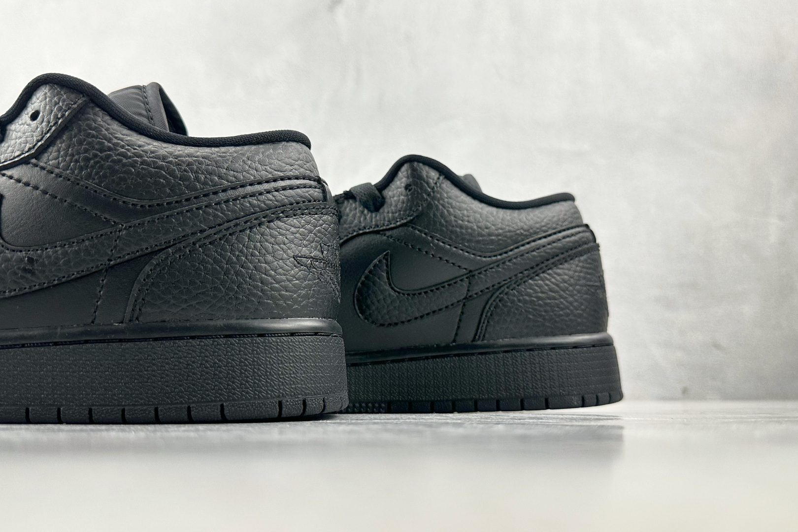 Jordan Air Jordan 1 Low 黑 553558-091