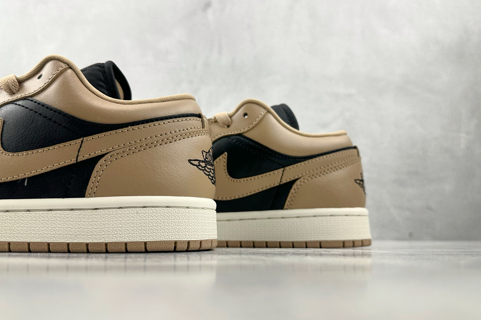 Jordan Air Jordan 1 Low 棕黑色 DC0774-201