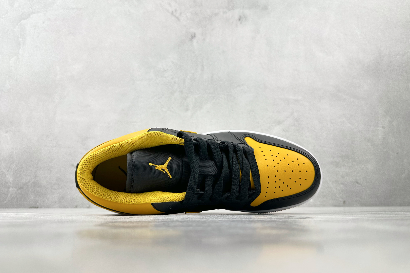 Jordan Air Jordan 1 Low 黑黄色 553560-072