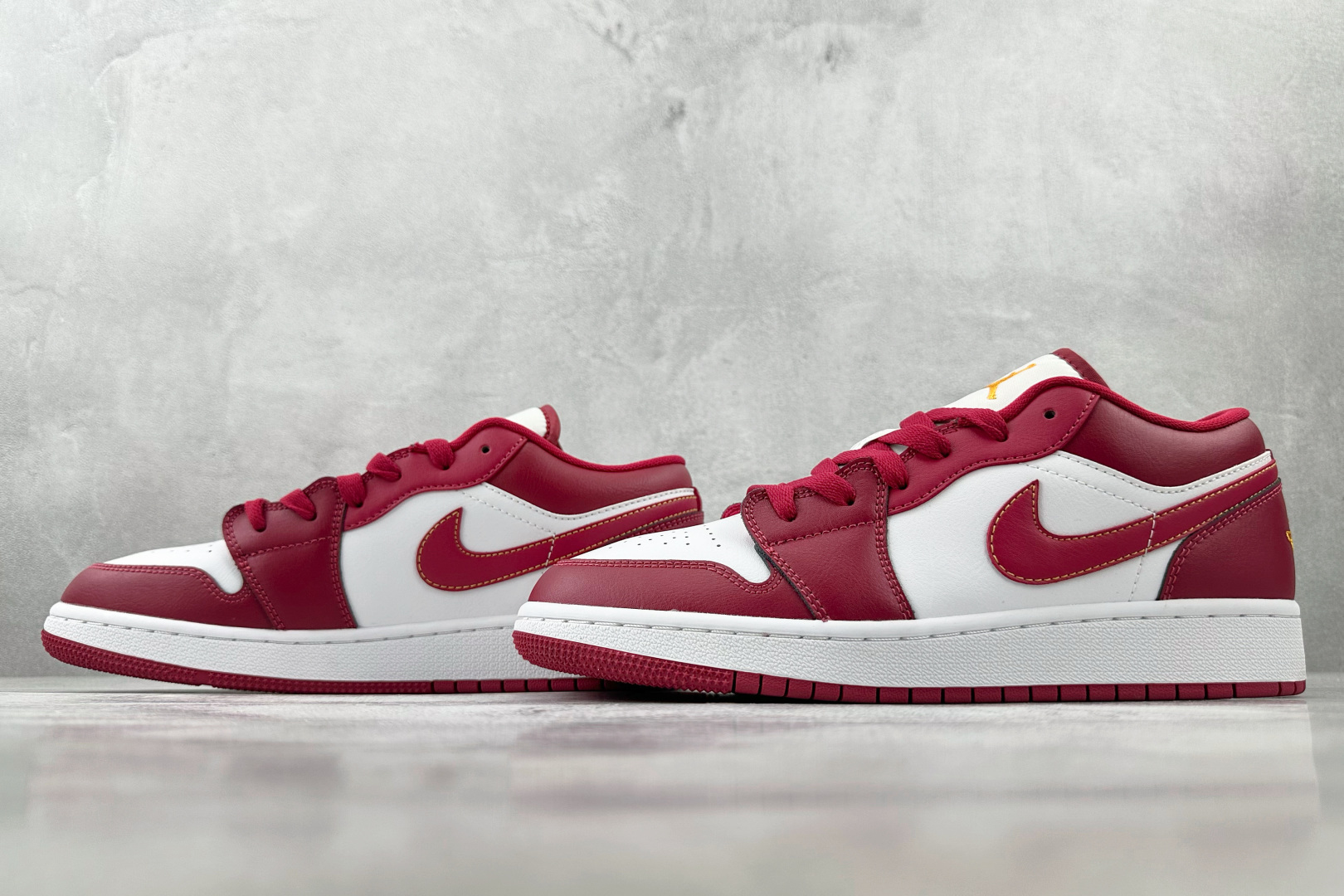 Jordan Air Jordan 1 Low 白红色 553560-607