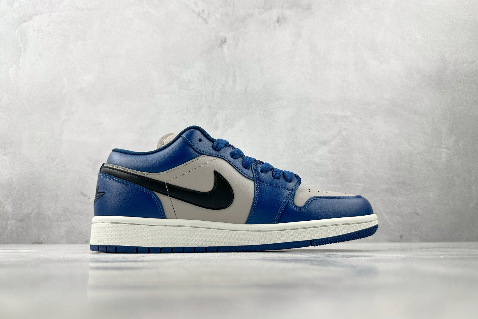 Jordan Air Jordan 1 Low 蓝灰色 DC0774-402