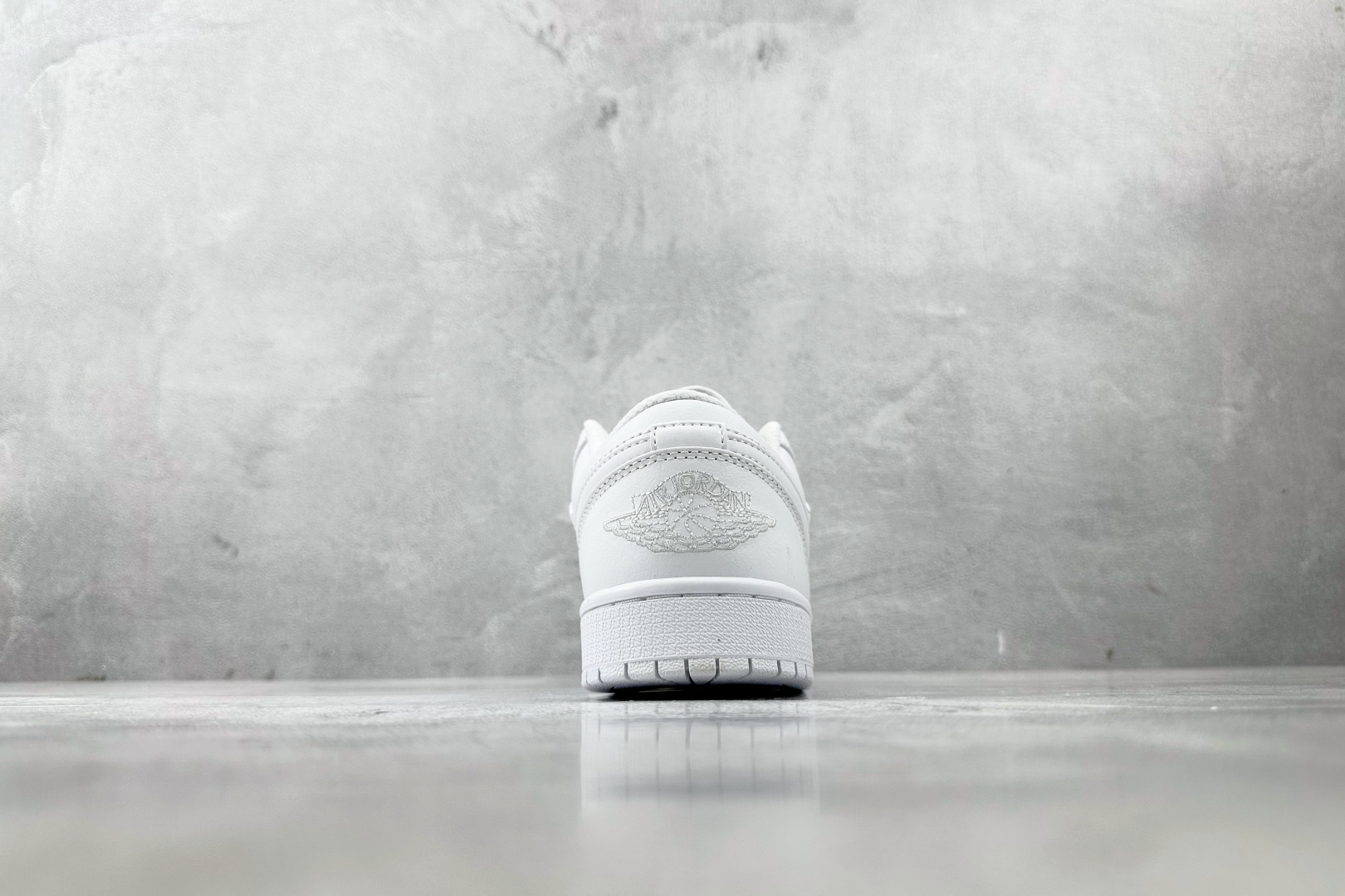 Jordan Air Jordan 1 Low 纯白 553558-109