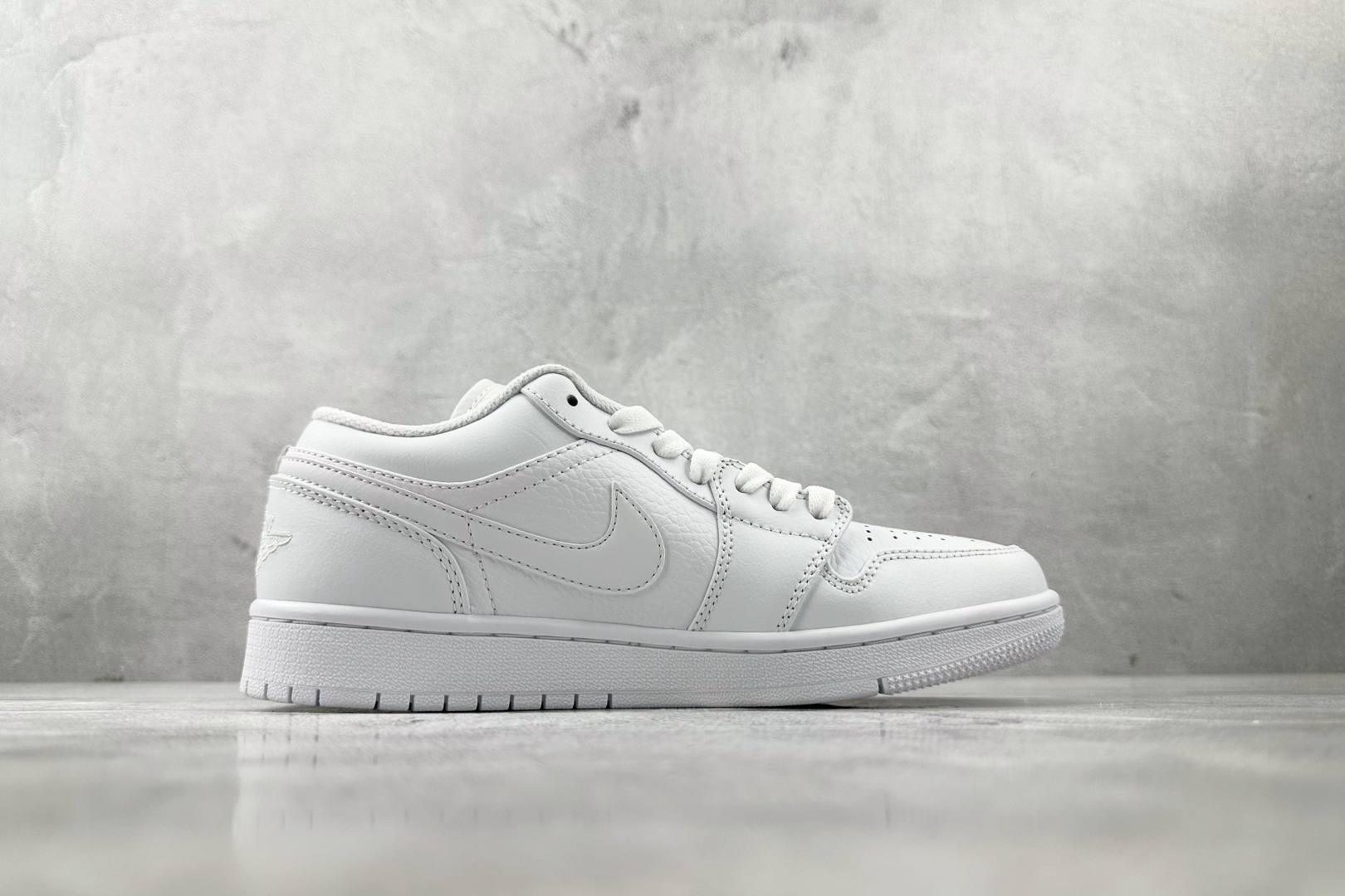 Jordan Air Jordan 1 Low 纯白 553558-109