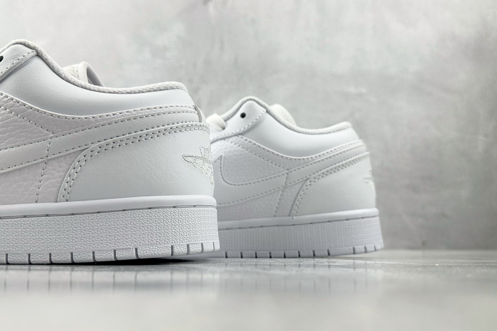 Jordan Air Jordan 1 Low 纯白 553558-109