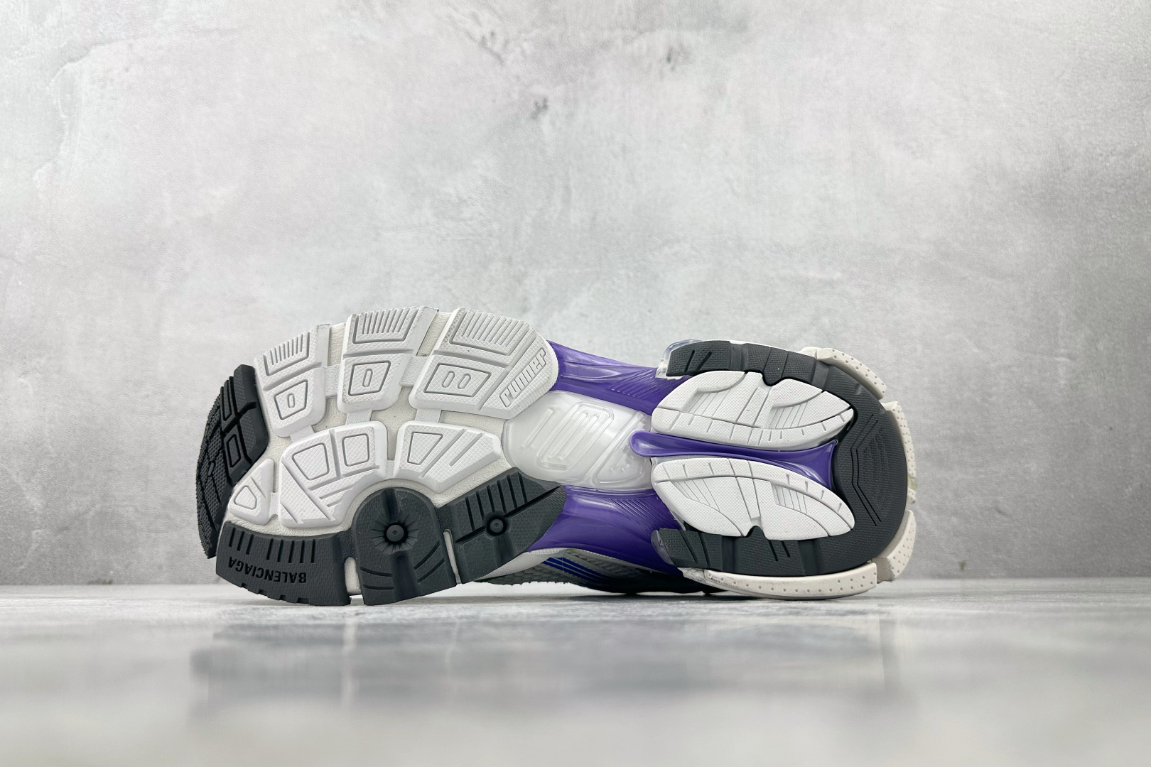 代购版 Balenciaga巴黎世家 Runner 白蓝果绿 772774 W3RMU 9043