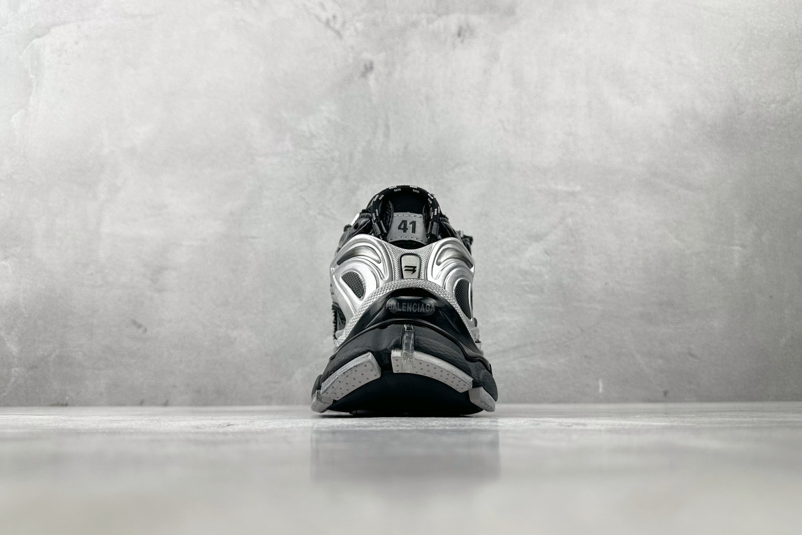 代购版 Balenciaga巴黎世家 Runner 黑色 772774W3RMU