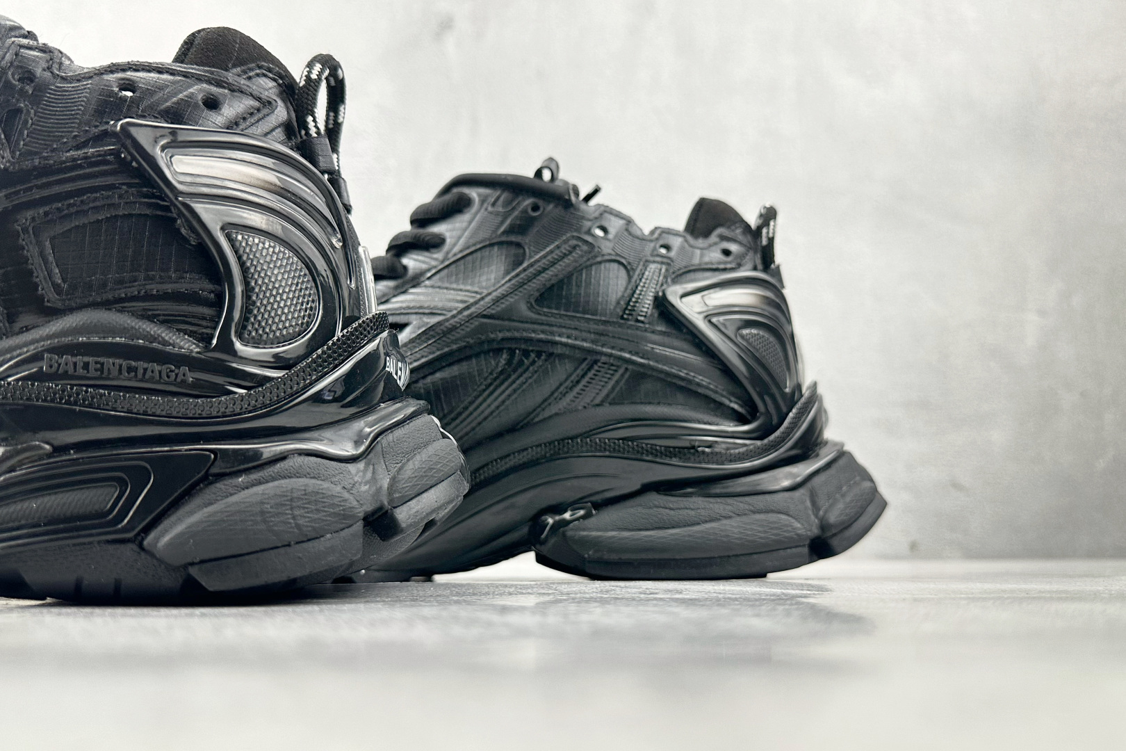 代购版 Under Armour x Balenciaga巴黎世家 Runner 黑色 813793WRUCU