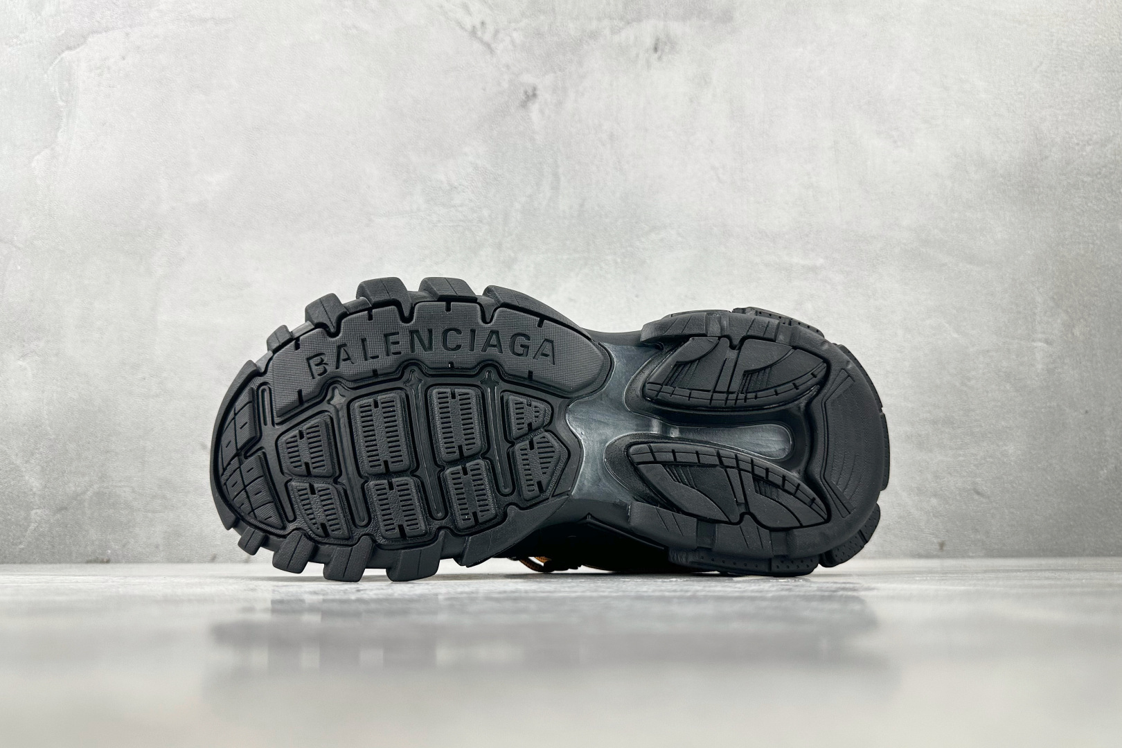 Balenciaga巴黎世家 Track Trail黑色 800592WTRHK