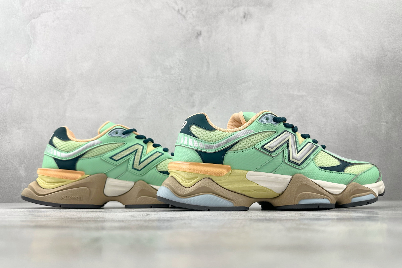 大厂出品 New Balance NB 9060 米绿色 U9060TMA