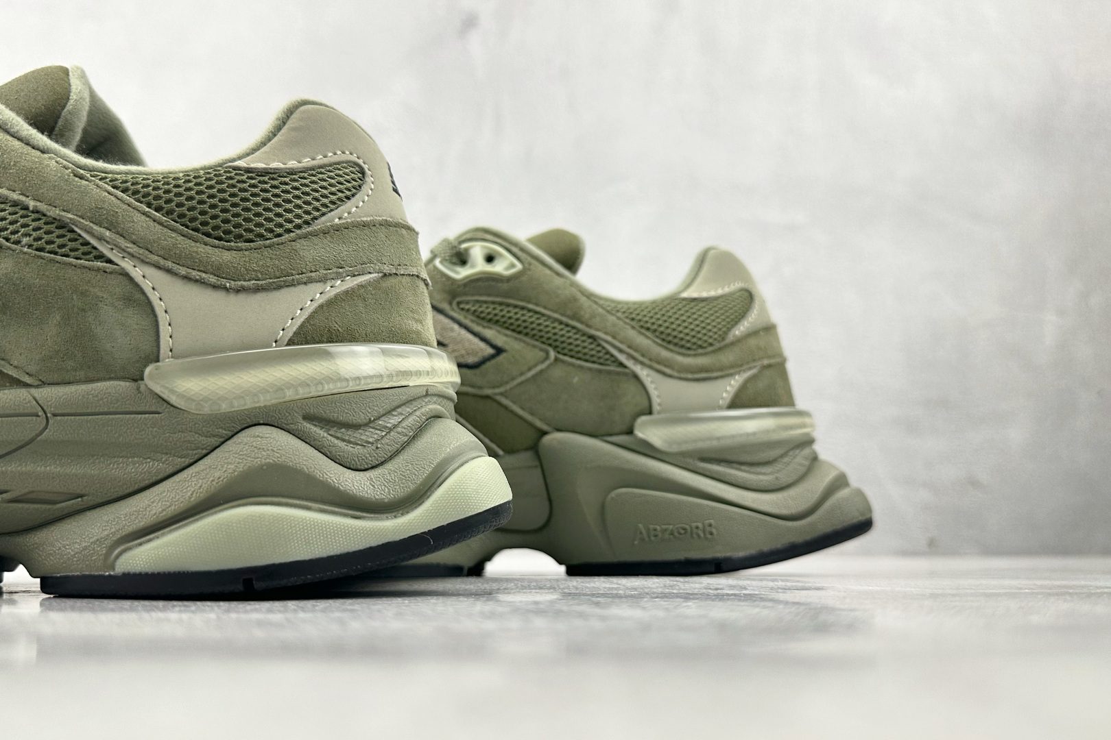 大厂出品 New Balance NB 9060 橄榄绿 U9060ZGD