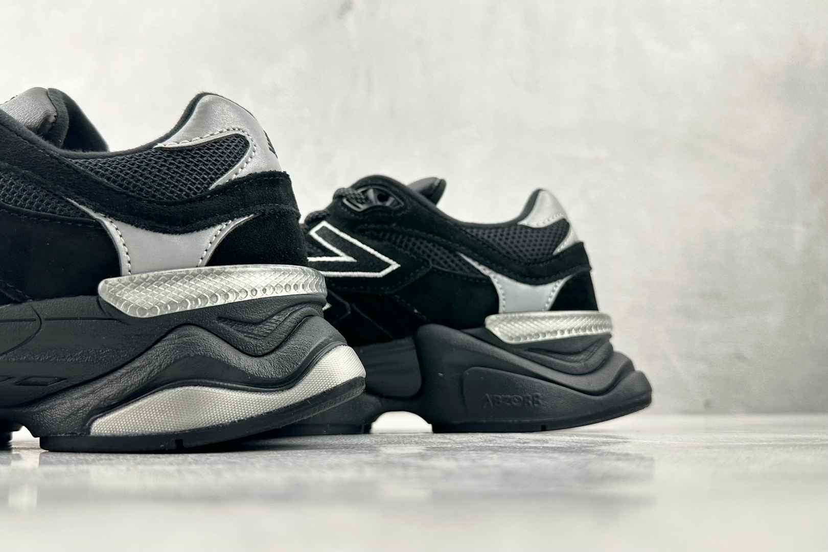 大厂出品 New Balance NB 9060 黑色 U9060FOS