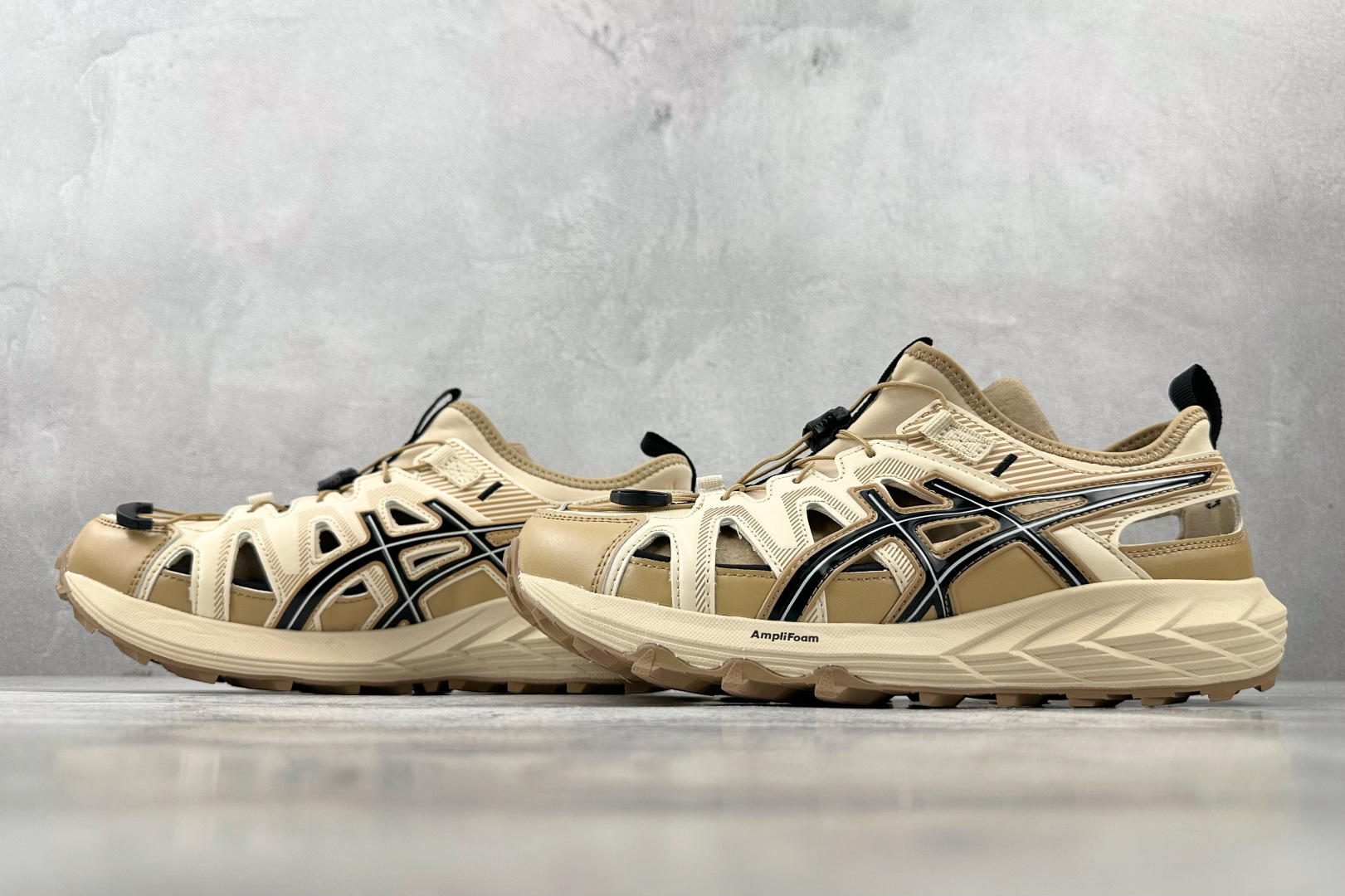 品质升级 Asics Gel-Sonoma se 卡其色 1203A670-250
