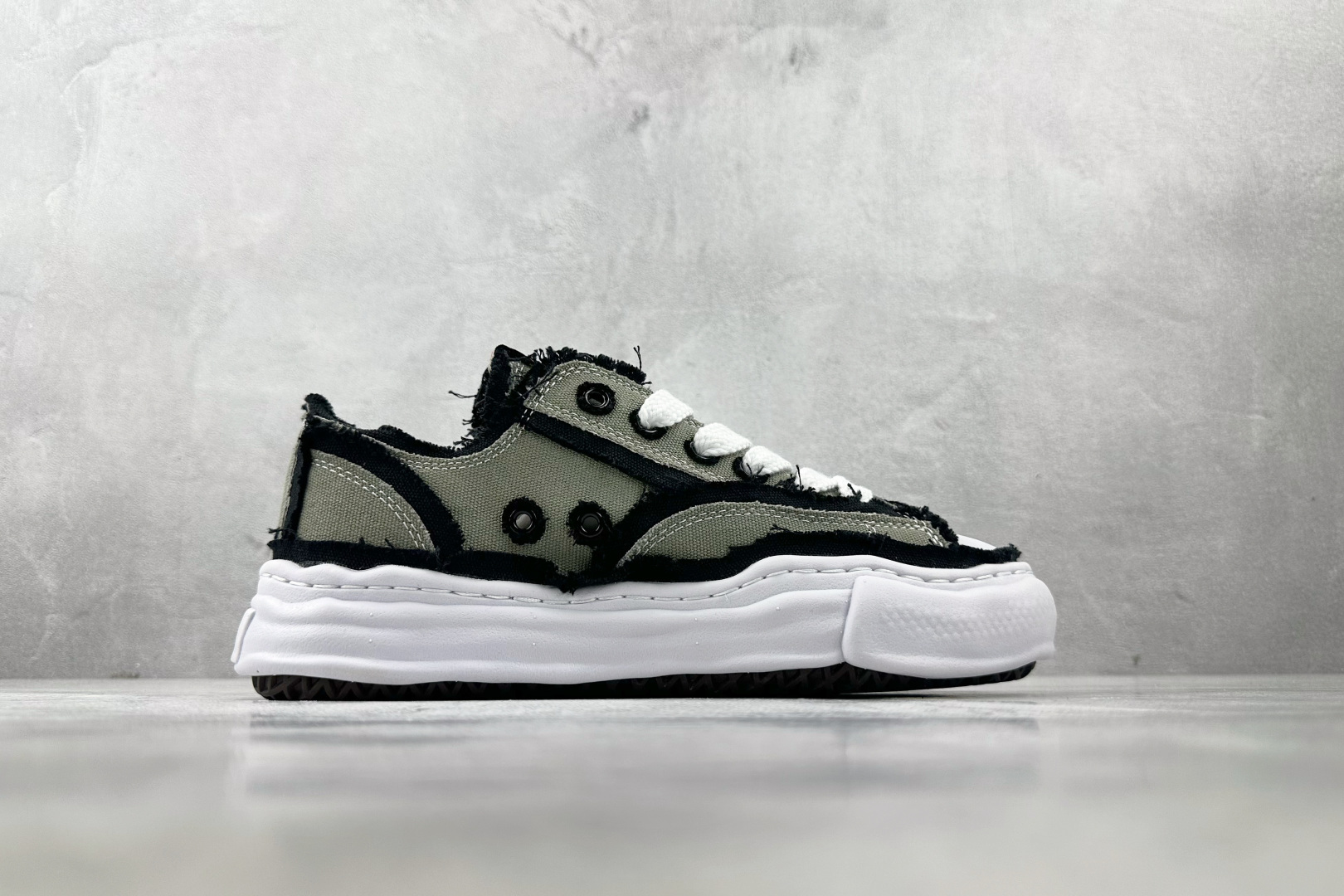 MIHARA YASUHIRO三原康裕 Peterson Hank Sole 卡其色 A09FW721