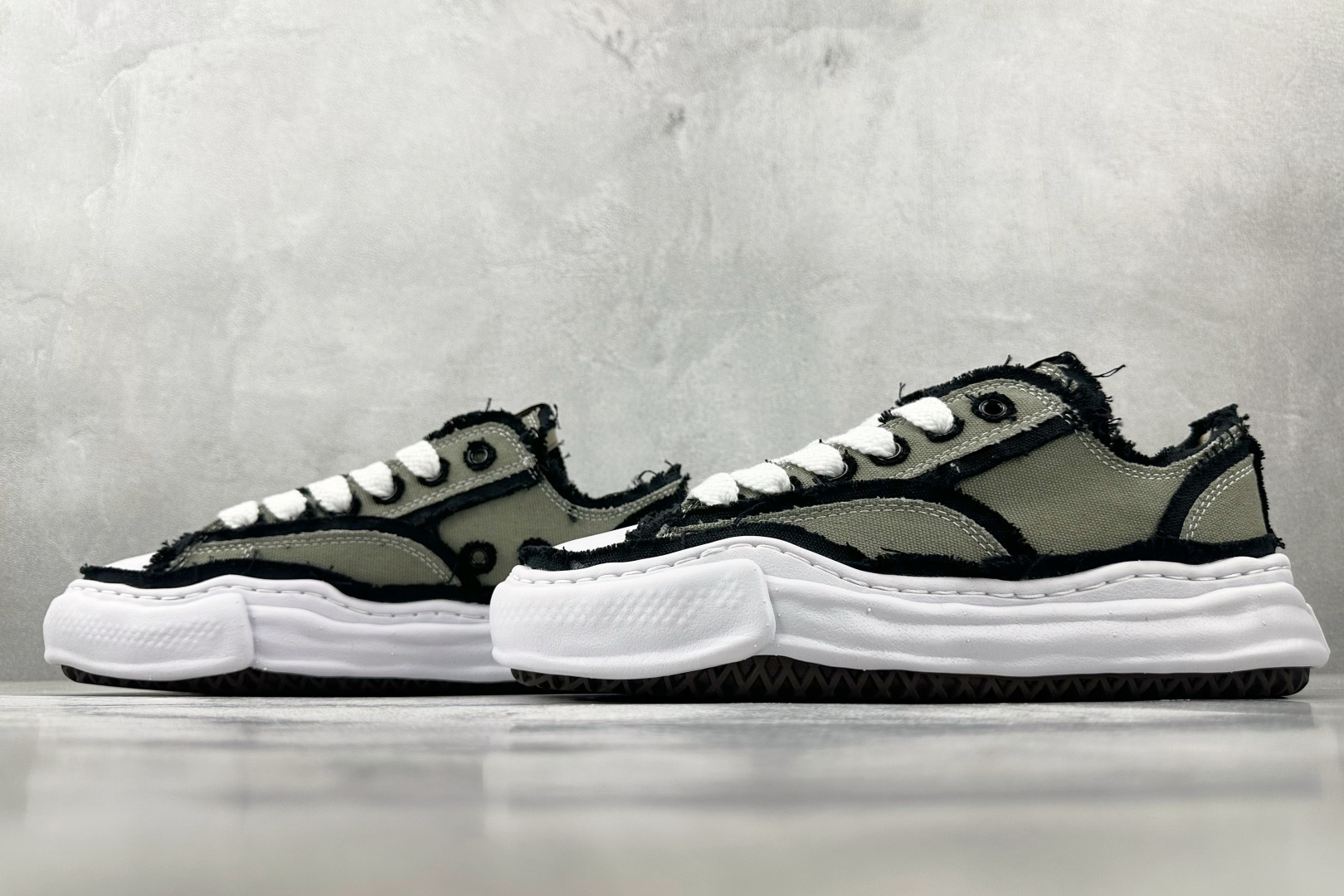 MIHARA YASUHIRO三原康裕 Peterson Hank Sole 卡其色 A09FW721