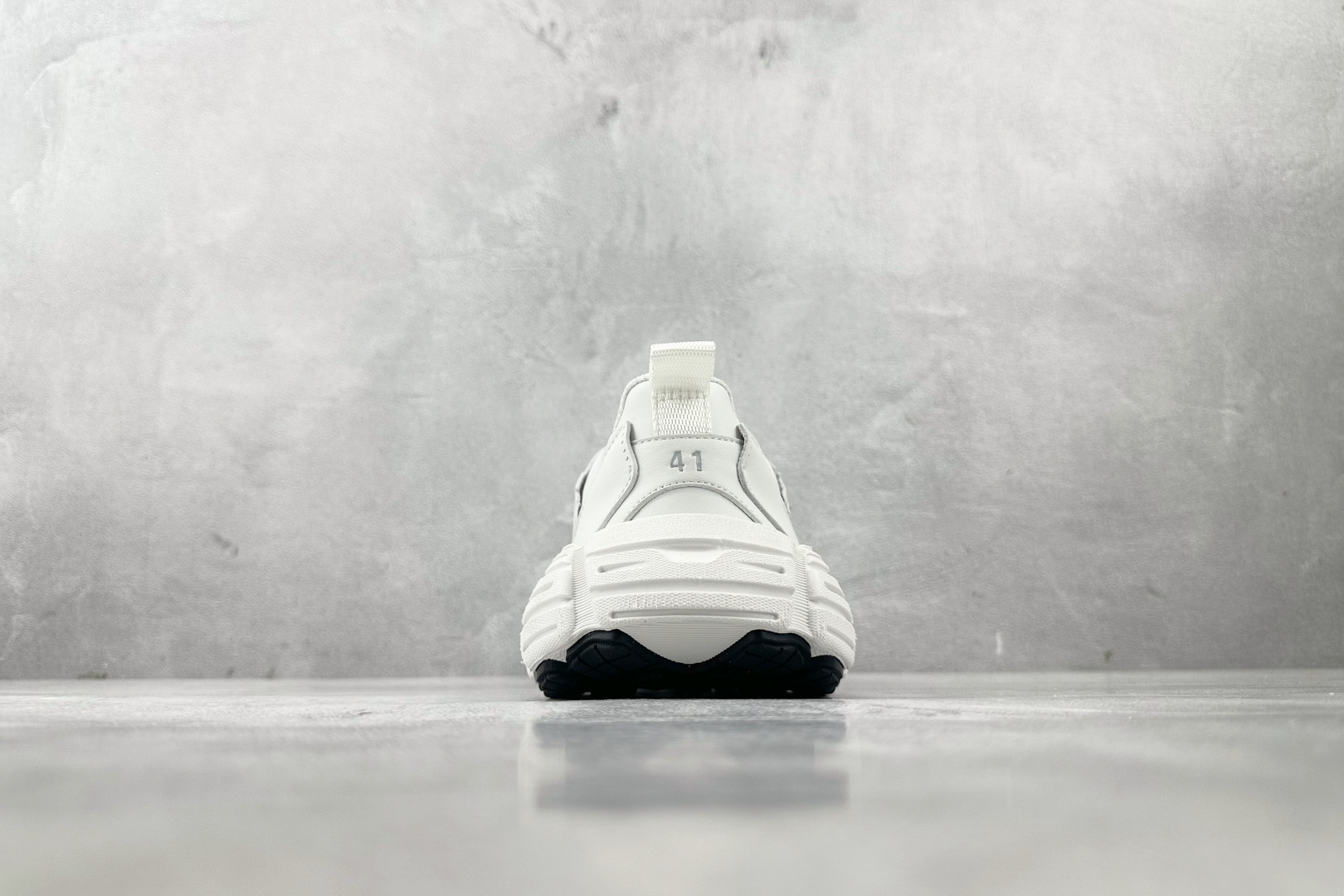 全套数据私模 Balenciaga巴黎世家 Monday 白色 825418WDTSC9110