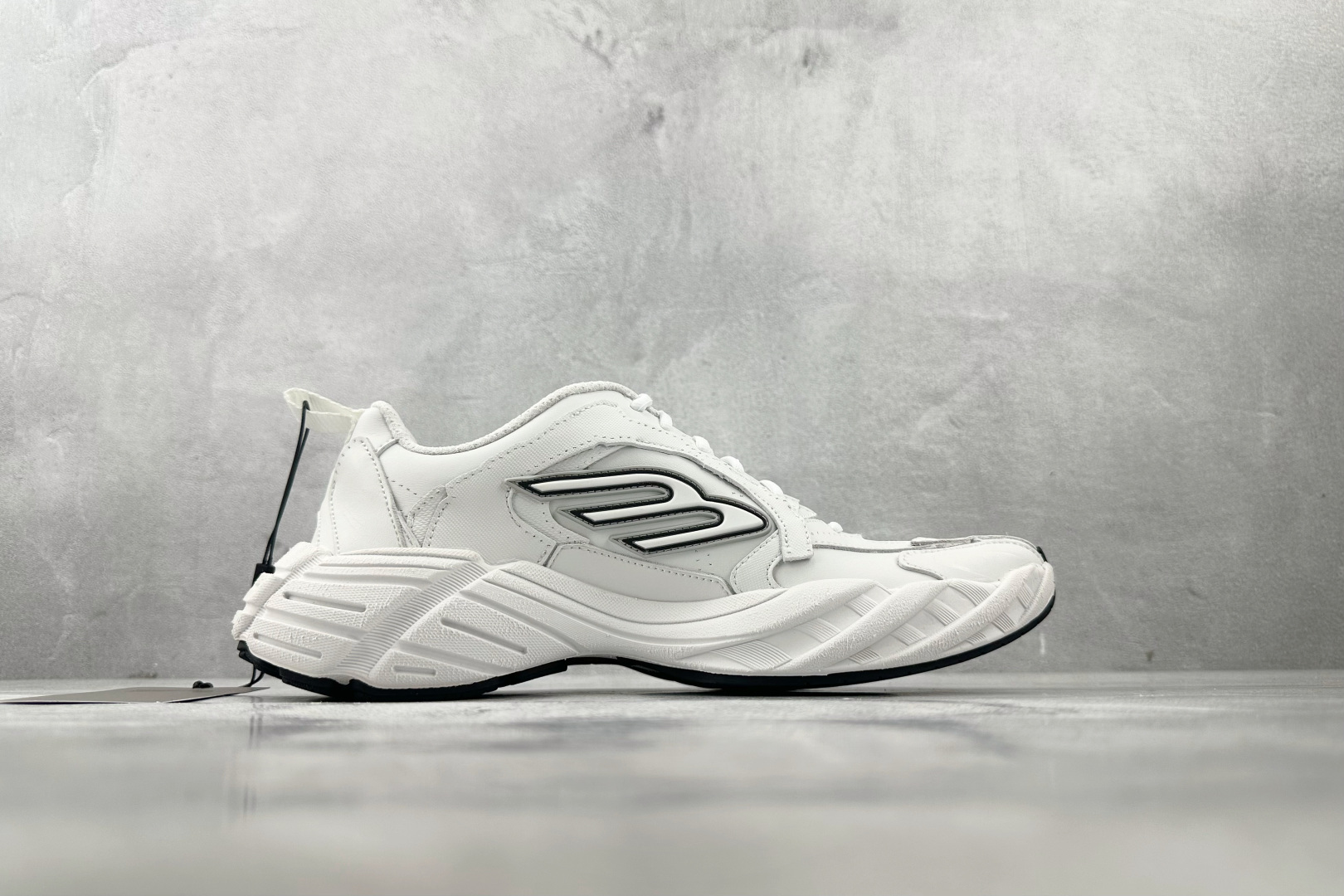 全套数据私模 Balenciaga巴黎世家 Monday 白色 825418WDTSC9110