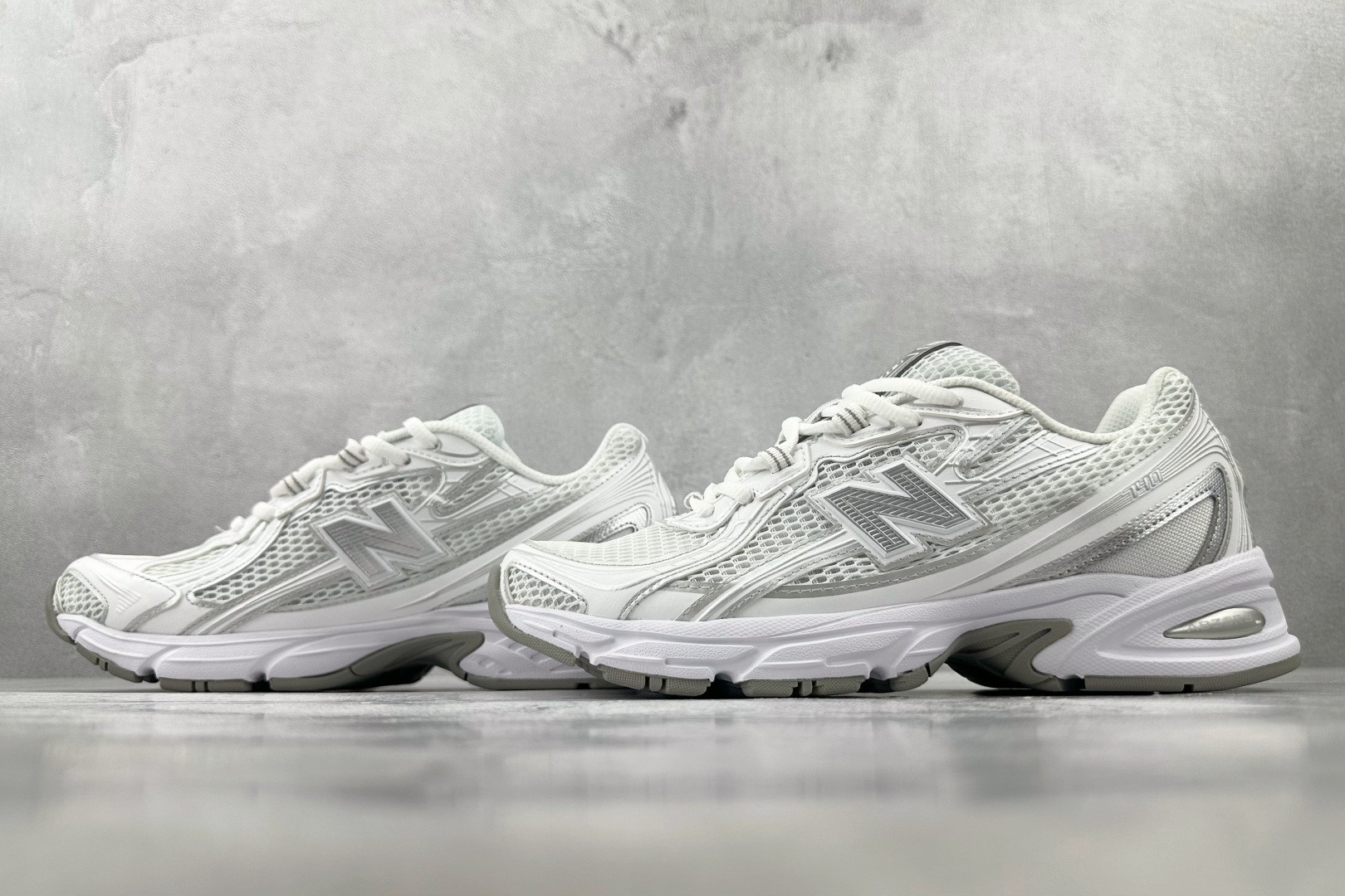 New Balance NB 740 白色货号：U740WM2尺码：36 36.5 37.5 38 38