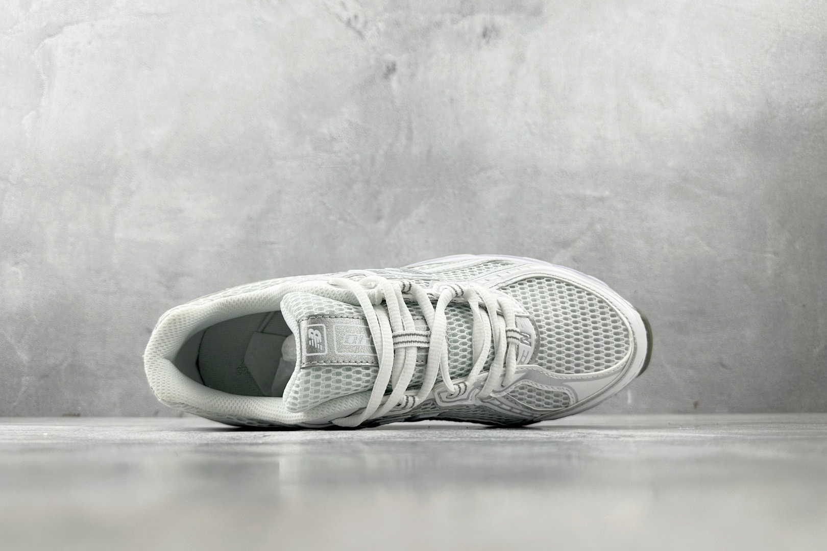 New Balance NB 740 白色货号：U740WM2尺码：36 36.5 37.5 38 38