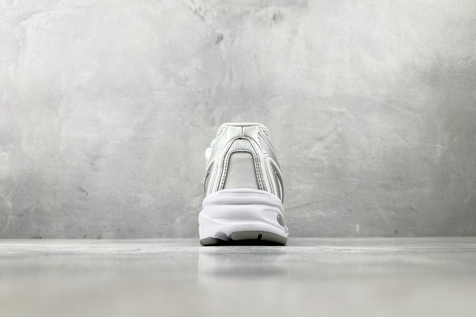 New Balance NB 740 白色货号：U740WM2尺码：36 36.5 37.5 38 38