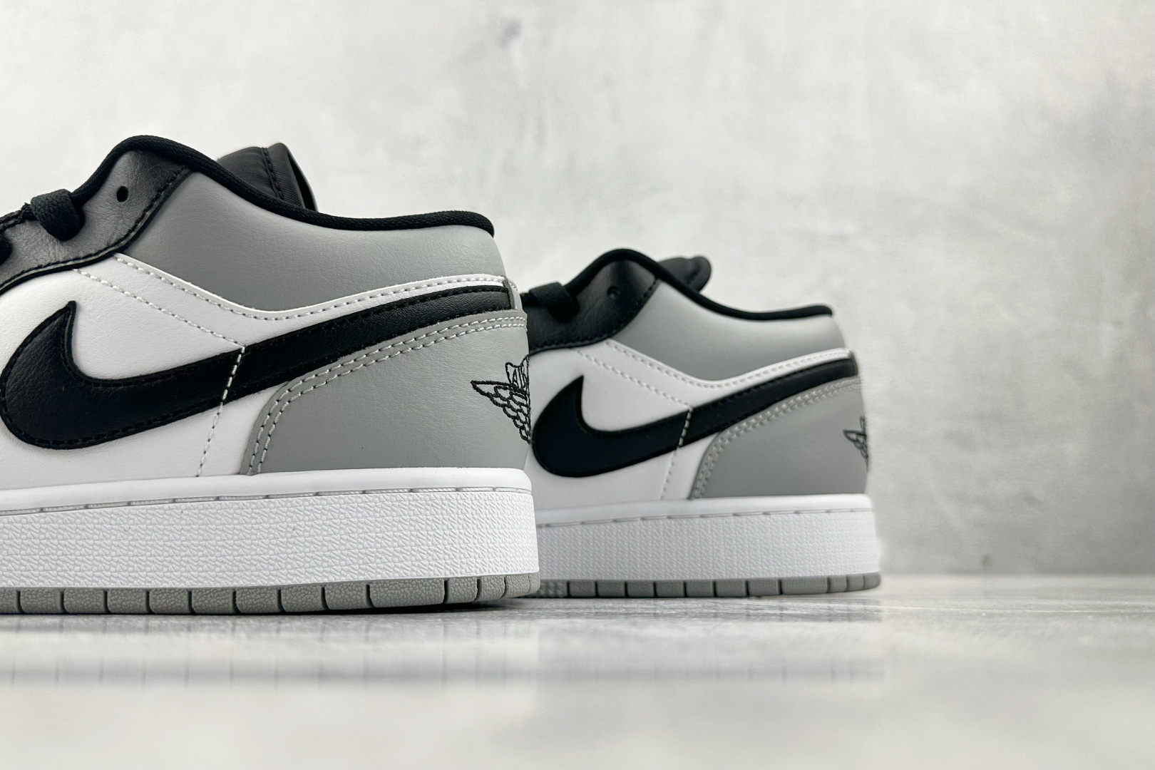 Jordan Air Jordan 1 Low 白灰色 553560-052