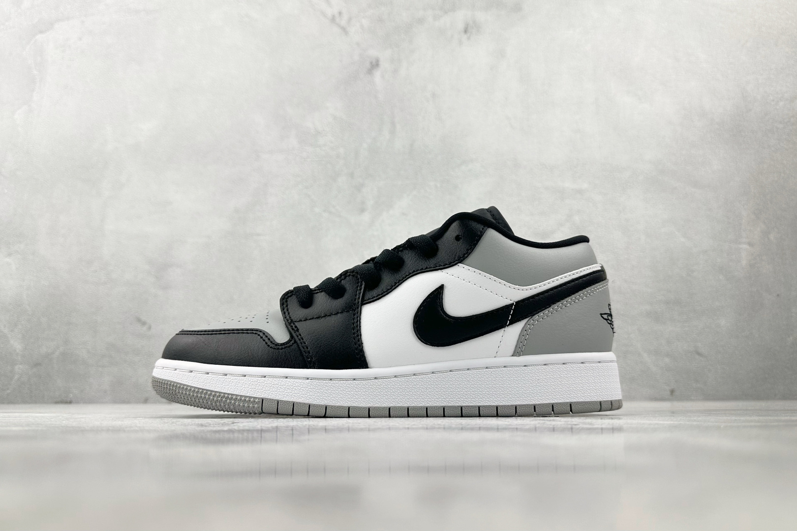 Jordan Air Jordan 1 Low 白灰色 553560-052