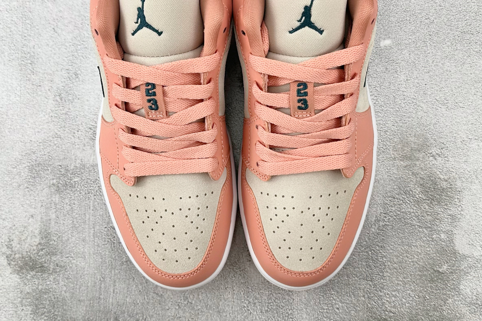 Jordan Air Jordan 1 low ”light madder root” 粉蓝色 DC0774-800 Jordan Air Jordan 1 low ”light madder root” 粉蓝色 DC0774-800