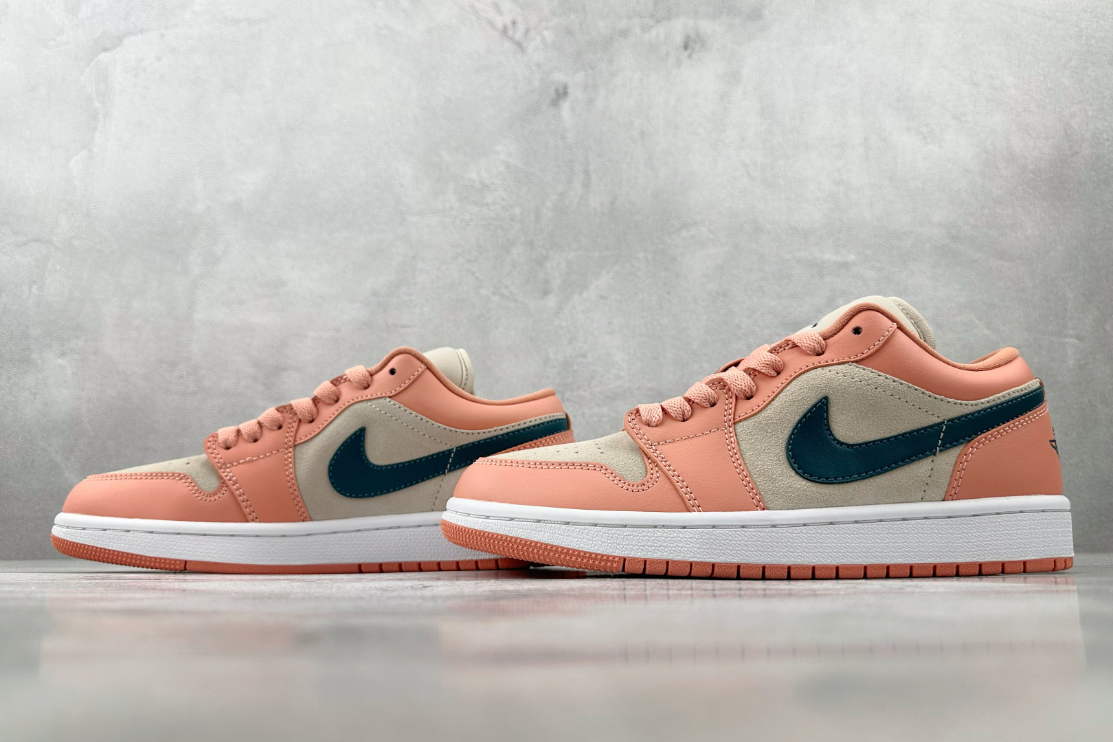 Jordan Air Jordan 1 low ”light madder root” 粉蓝色 DC0774-800 Jordan Air Jordan 1 low ”light madder root” 粉蓝色 DC0774-800