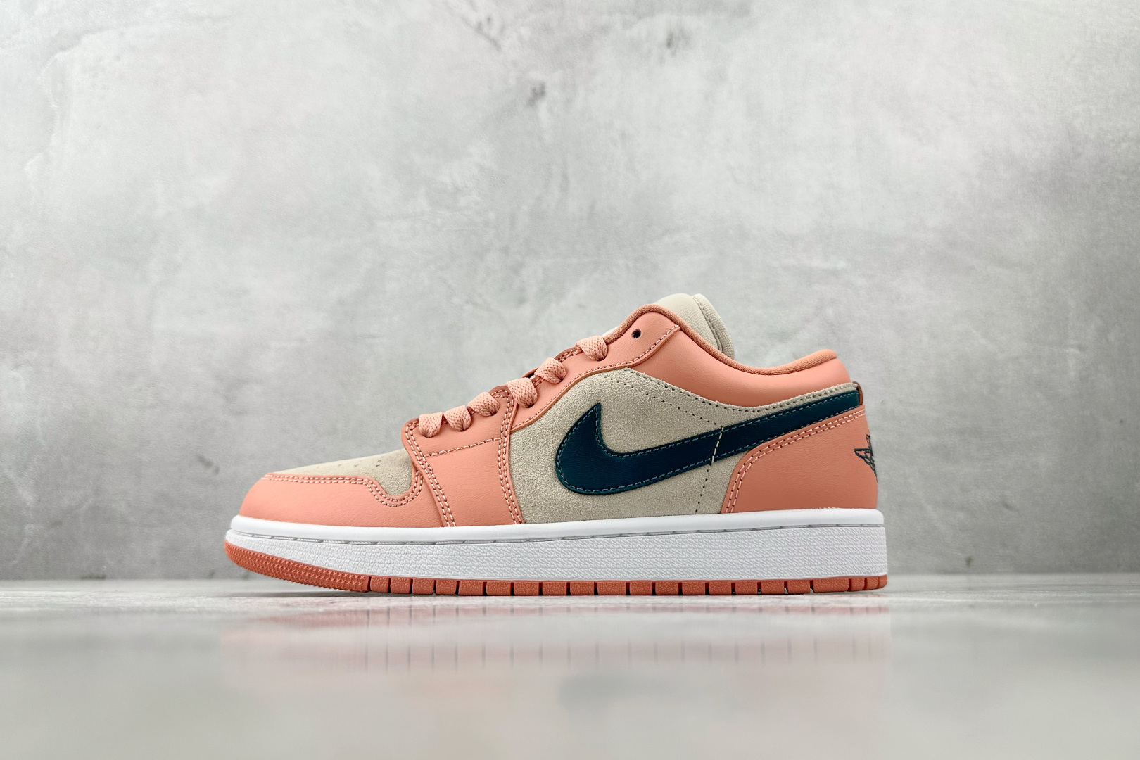 Jordan Air Jordan 1 low ”light madder root” 粉蓝色 DC0774-800 Jordan Air Jordan 1 low ”light madder root” 粉蓝色 DC0774-800