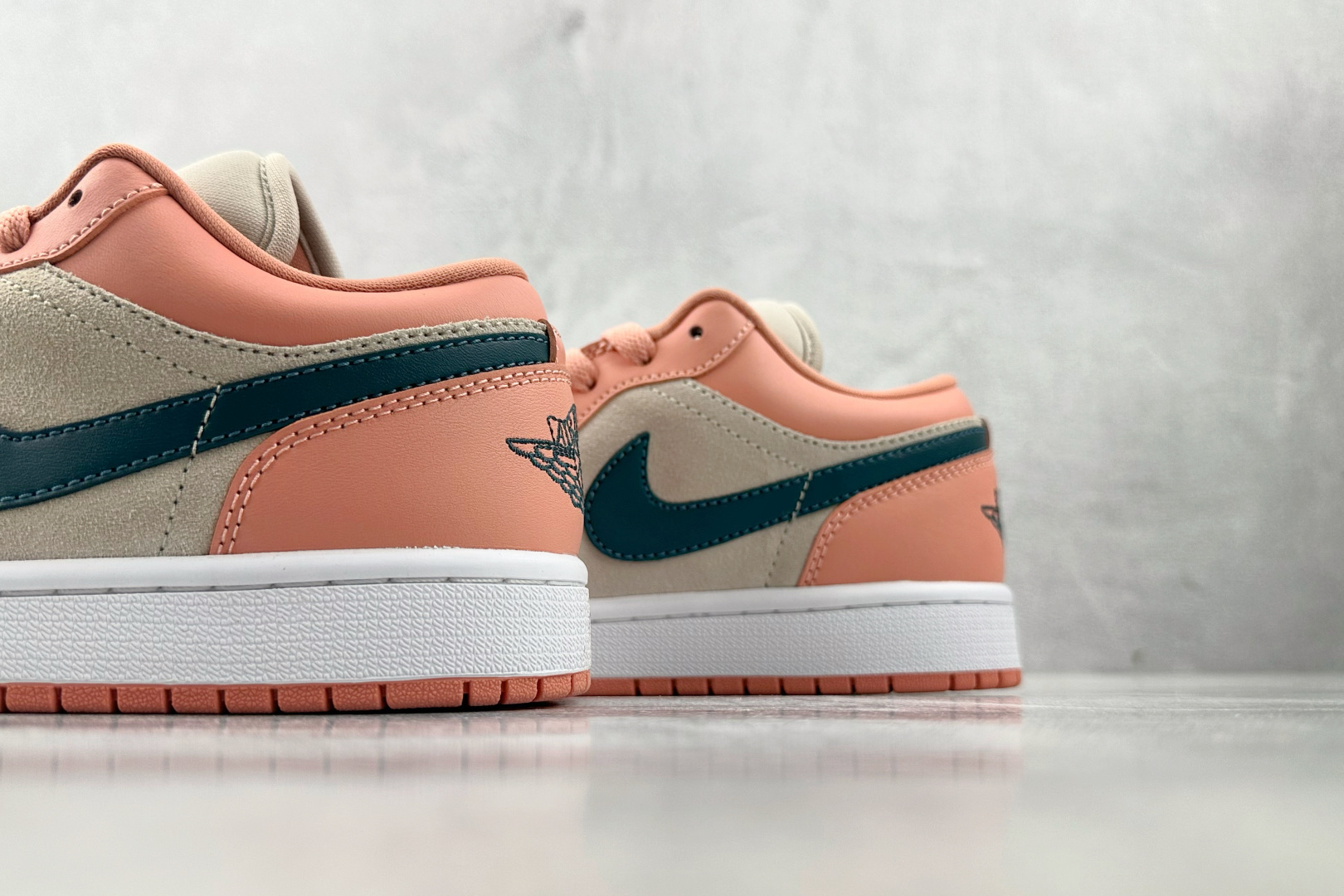 Jordan Air Jordan 1 low ”light madder root” 粉蓝色 DC0774-800 Jordan Air Jordan 1 low ”light madder root” 粉蓝色 DC0774-800