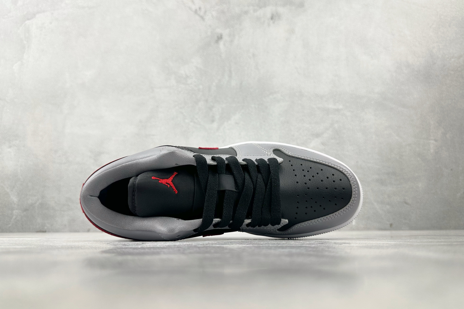 Jordan Air Jordan 1 low 灰红色 FZ4183-002 Jordan Air Jordan 1 low 灰红色 FZ4183-002