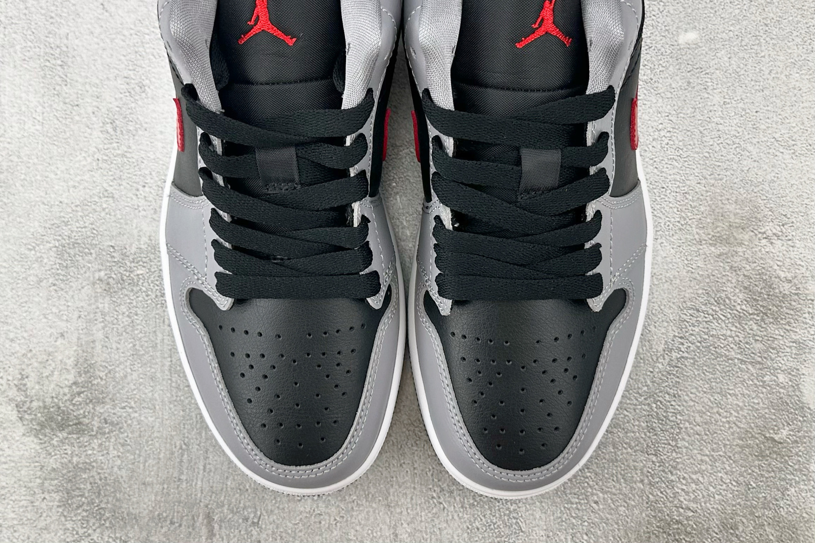 Jordan Air Jordan 1 low 灰红色 FZ4183-002 Jordan Air Jordan 1 low 灰红色 FZ4183-002