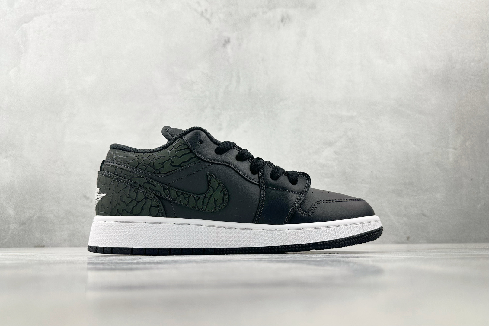 Jordan Air Jordan 1 low 黑色 FB9907-001 Jordan Air Jordan 1 low 黑色 FB9907-001