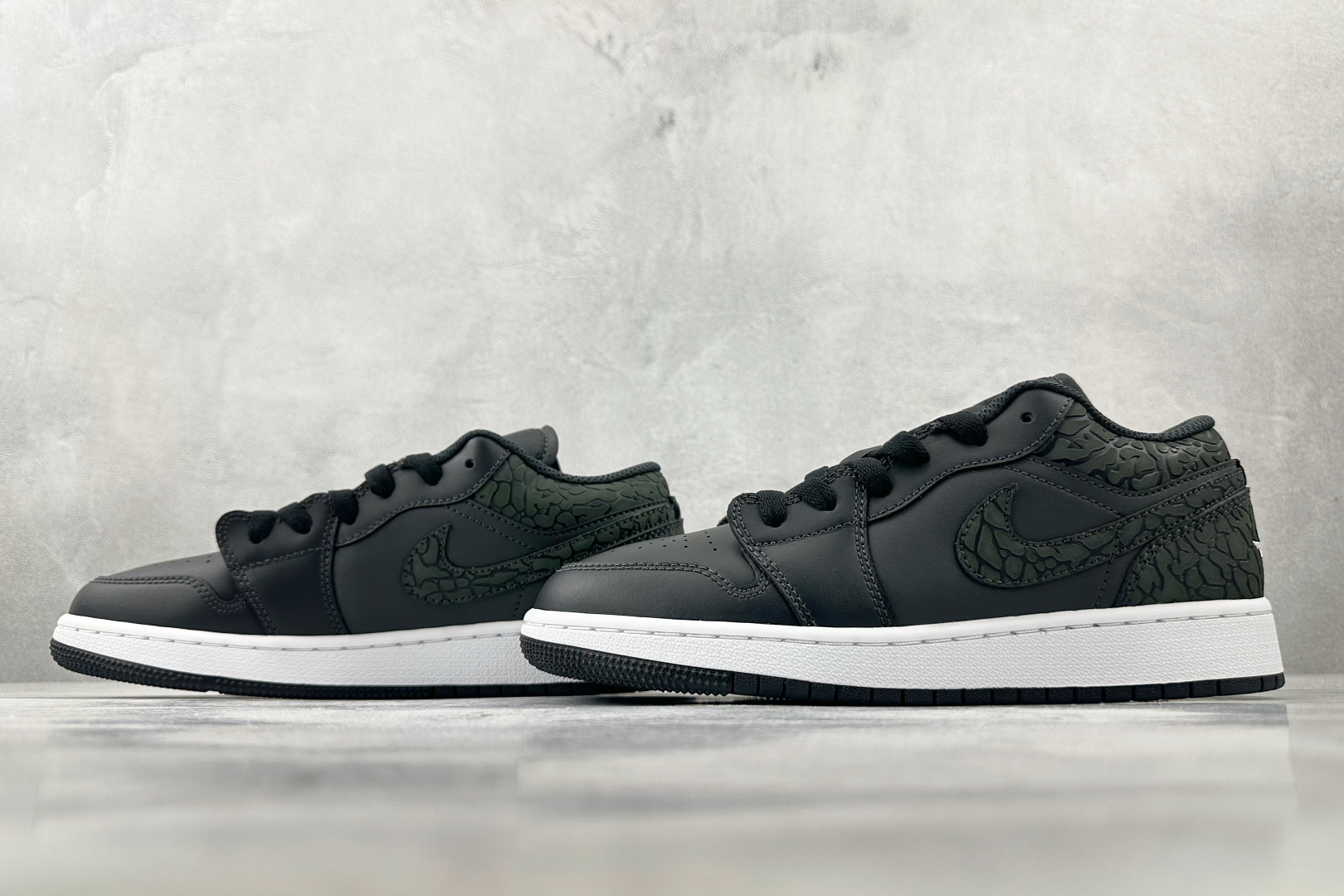 Jordan Air Jordan 1 low 黑色 FB9907-001 Jordan Air Jordan 1 low 黑色 FB9907-001