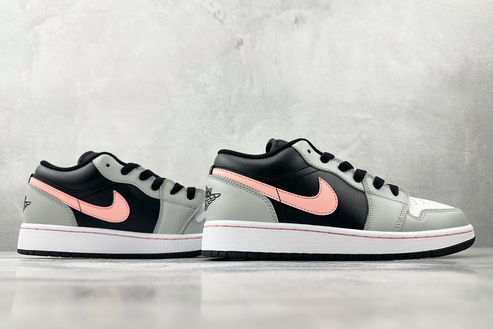 Jordan Air Jordan 1 low 白黑粉 553558-062 Jordan Air Jordan 1 low 白黑粉 553558-062