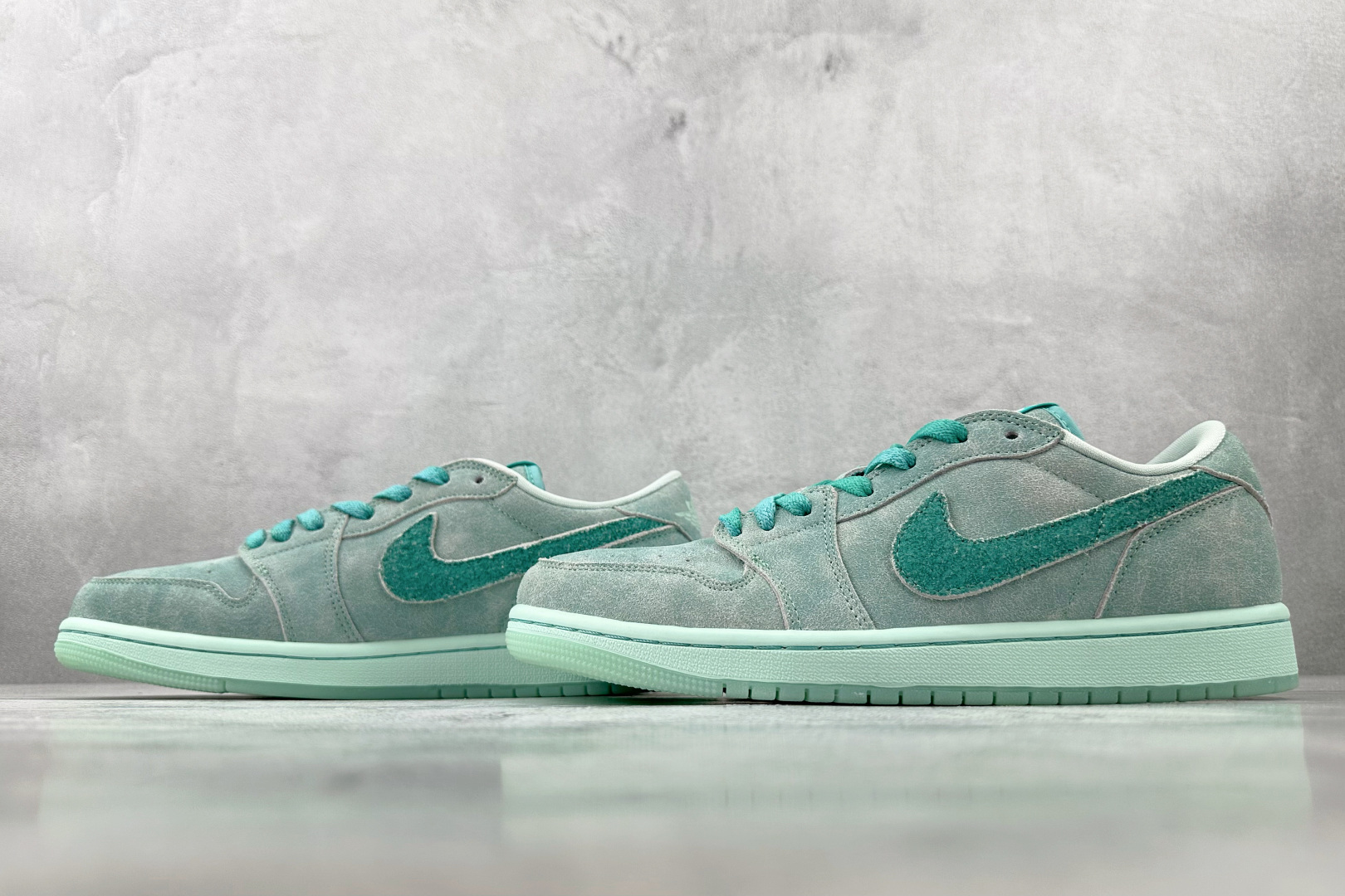 综合版 Jordan Air Jordan 1 Low OG”Washed Teal”蓝绿色 HQ8111-300