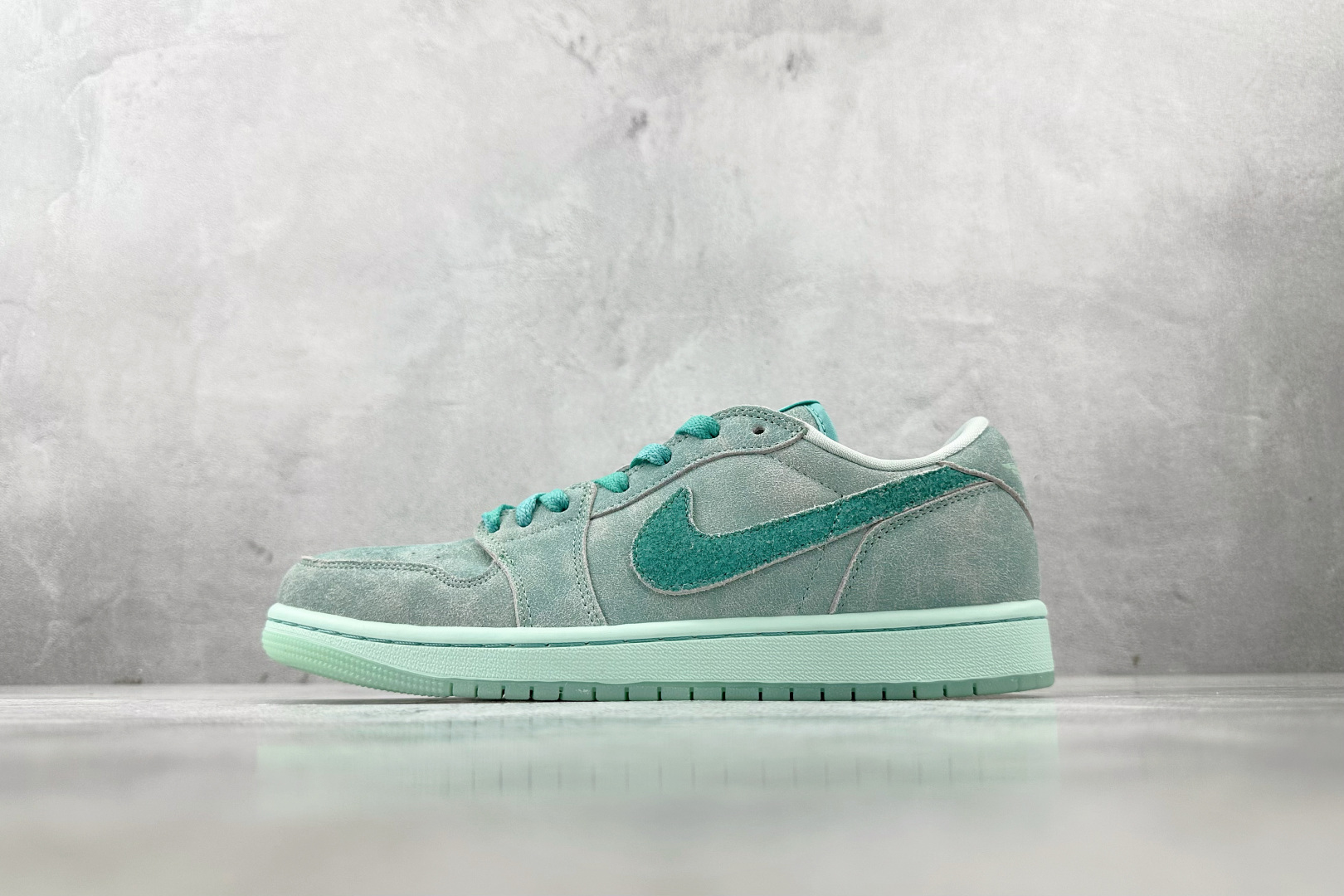 综合版 Jordan Air Jordan 1 Low OG”Washed Teal”蓝绿色 HQ8111-300