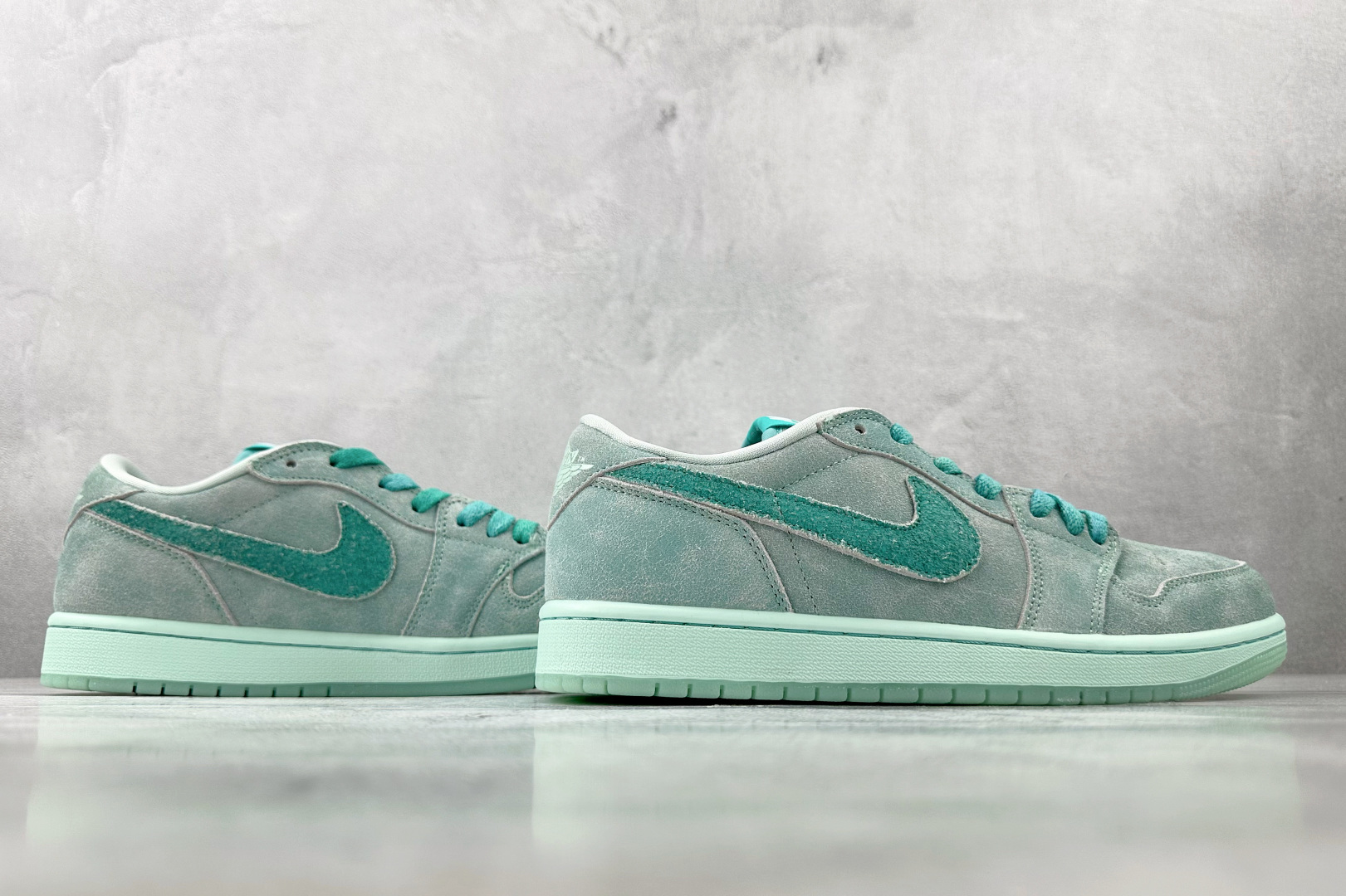 综合版 Jordan Air Jordan 1 Low OG”Washed Teal”蓝绿色 HQ8111-300