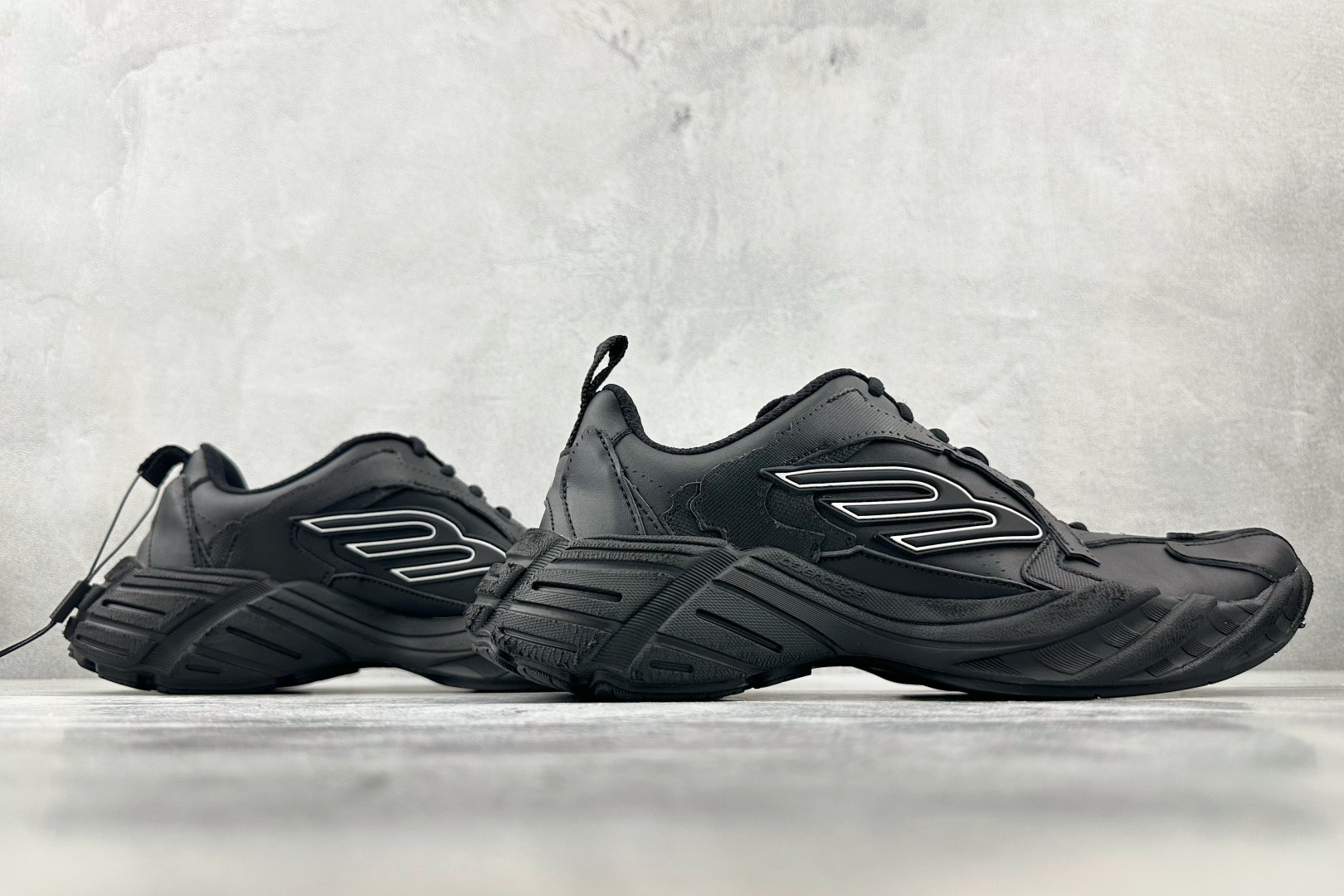 全套数据私模 Balenciaga巴黎世家 Monday 黑色 825418WDTSC1000 全套数据私模 Balenciaga巴黎世家 Monday 黑色 825418WDTSC1000