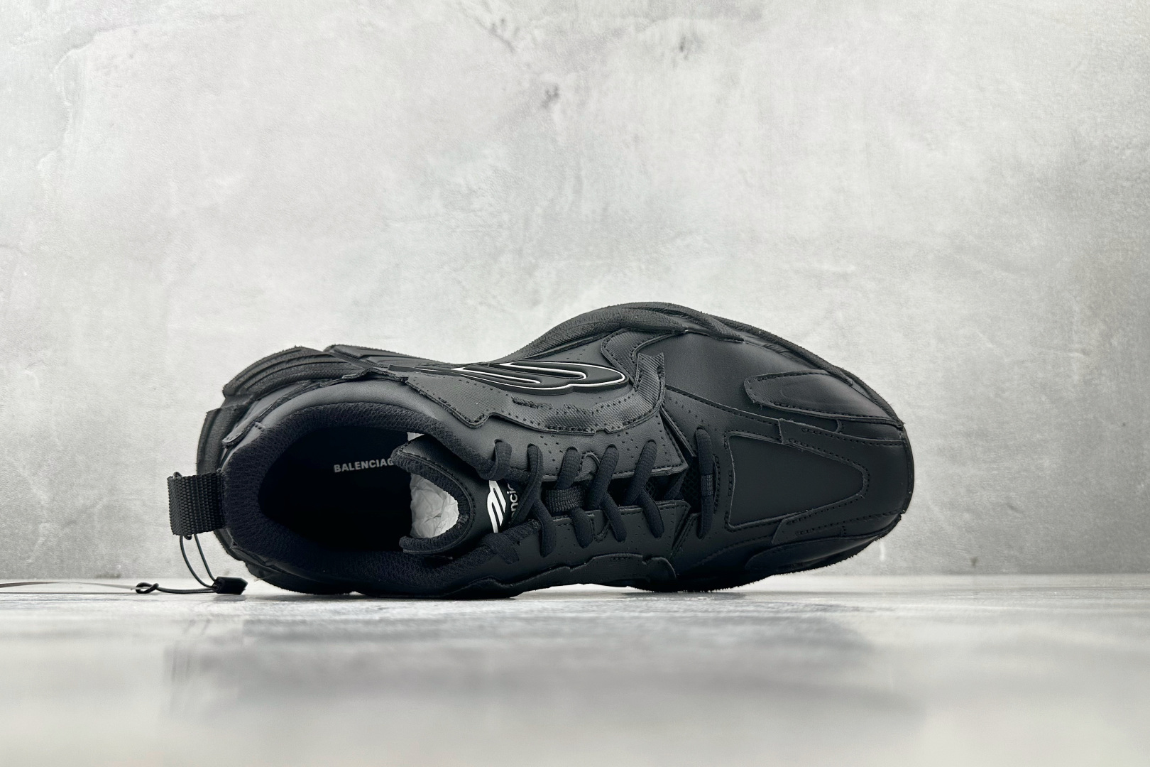 全套数据私模 Balenciaga巴黎世家 Monday 黑色 825418WDTSC1000 全套数据私模 Balenciaga巴黎世家 Monday 黑色 825418WDTSC1000