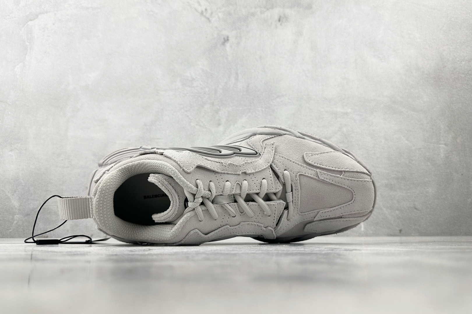 最新外贸批次 Balenciaga巴黎世家 Monday 灰色 825417WMNSS1011