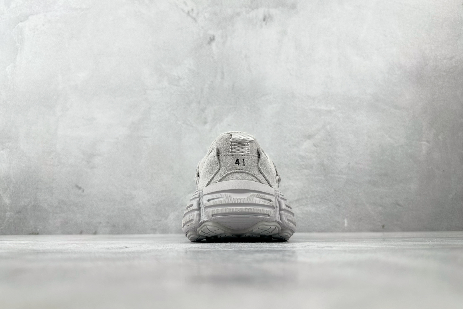 最新外贸批次 Balenciaga巴黎世家 Monday 灰色 825417WMNSS1011